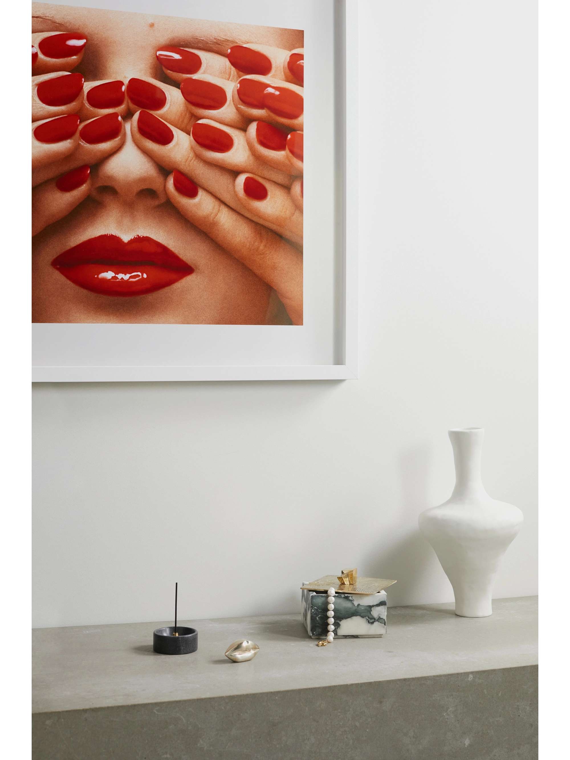 AP8 Guy Bourdin framed print, 35'' x 31''
