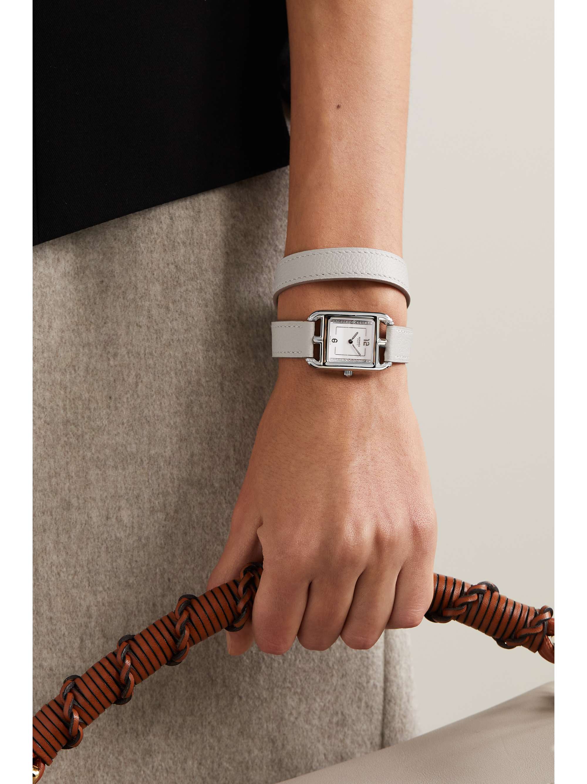 HERMÈS TIMEPIECES Montre en acier inoxydable et diamants à bracelet en cuir Cape Cod Double Tour Small, 31 mm