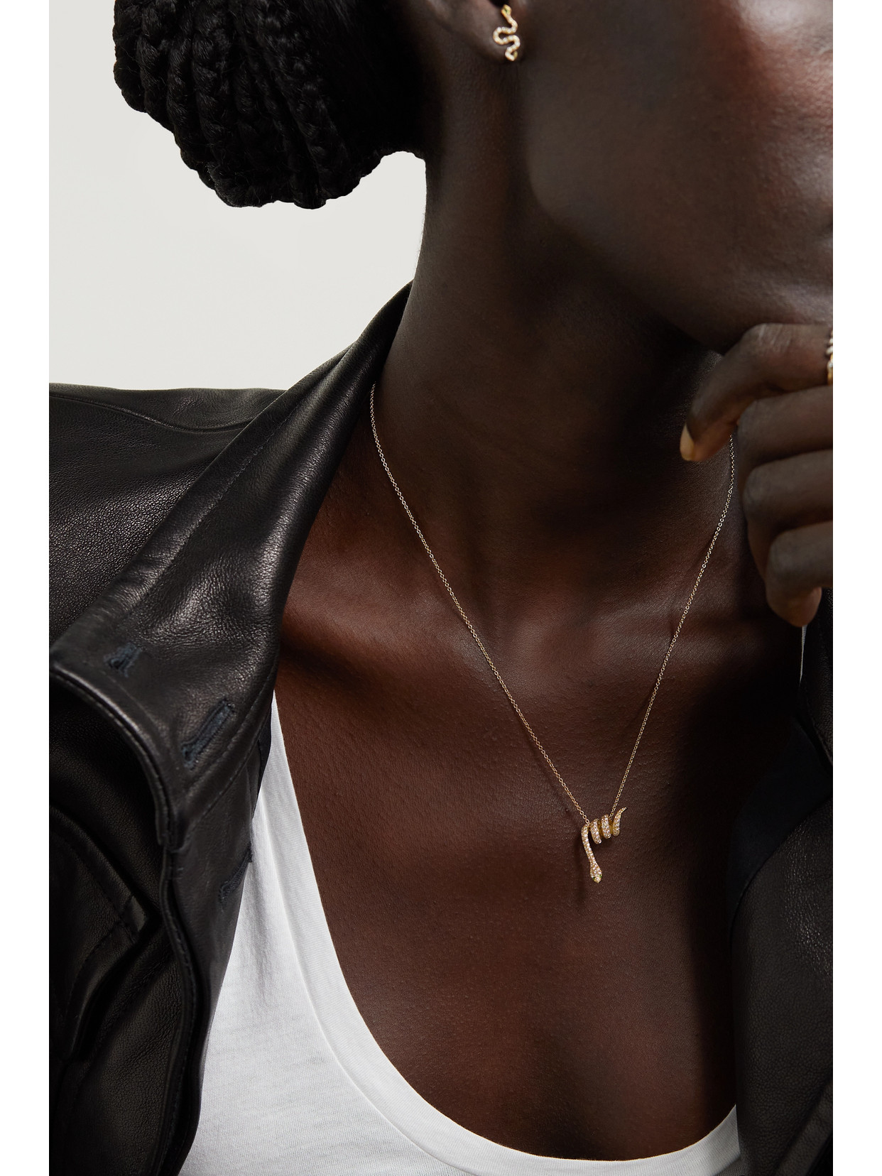 Ileana Makri Curled Snake 18-karat Gold, Diamond And Tsavorite Necklace In Gold