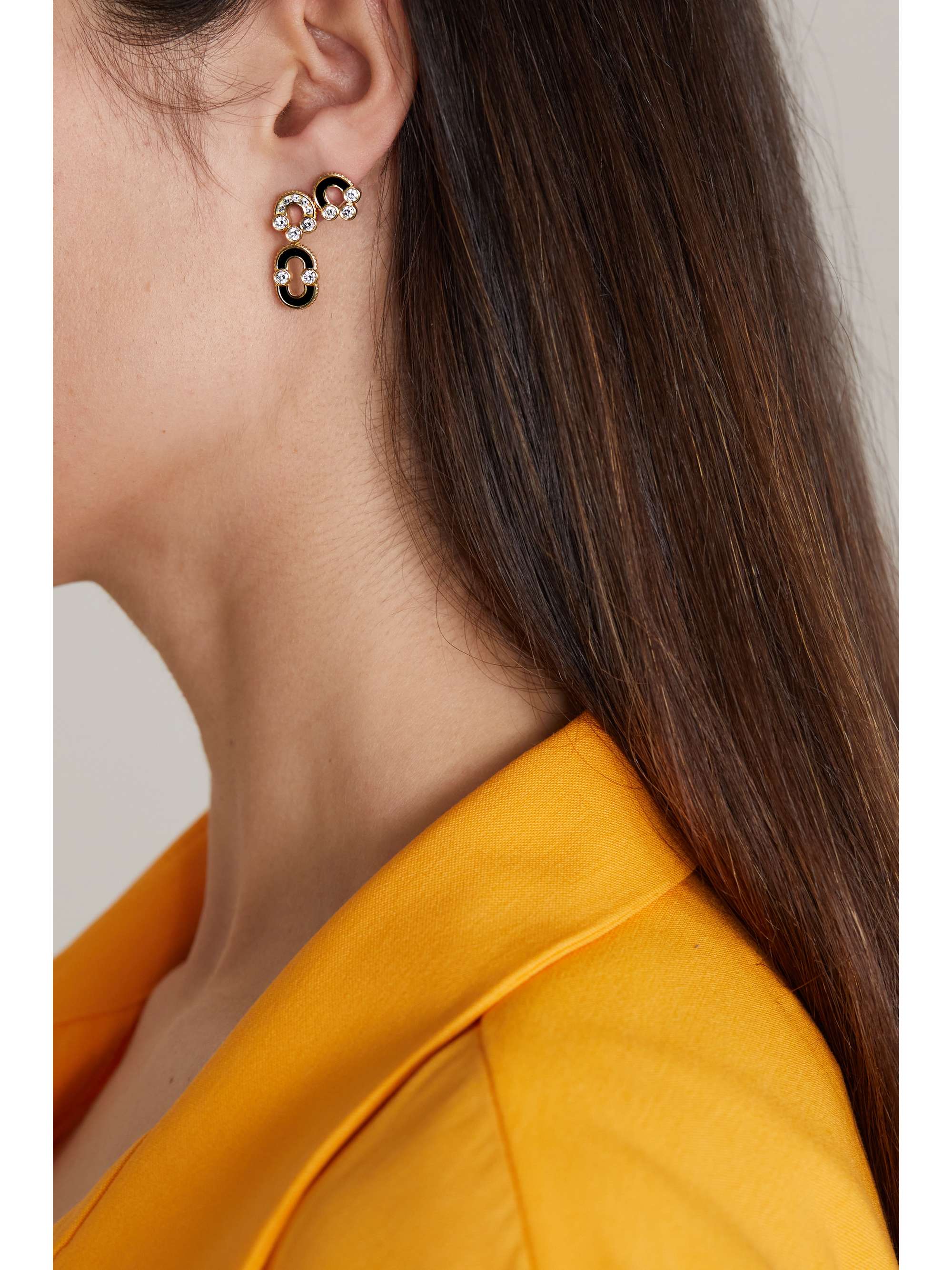 VILTIER Magnetic Solo 18-karat gold, onyx and diamond earrings