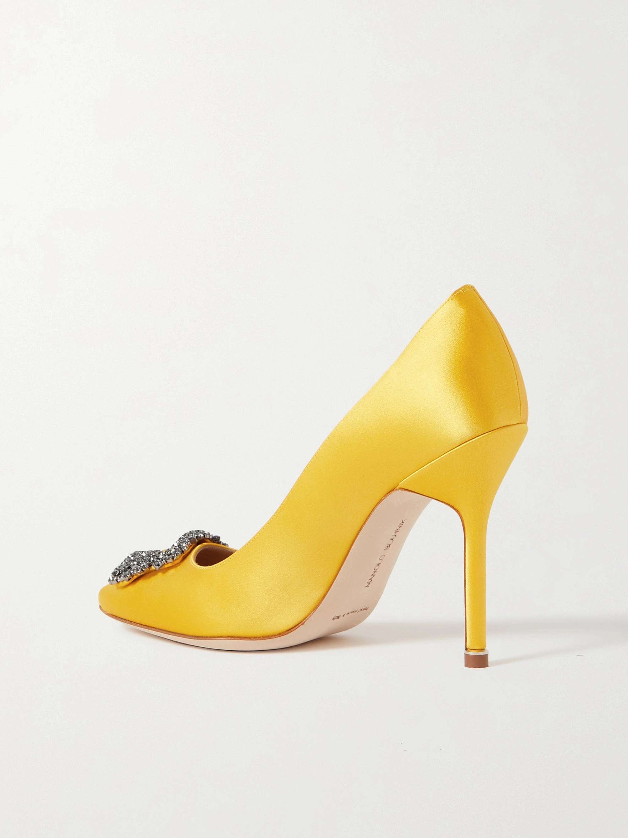 MANOLO BLAHNIK Hangisi 105 Pumps aus Satin mit Verzierung