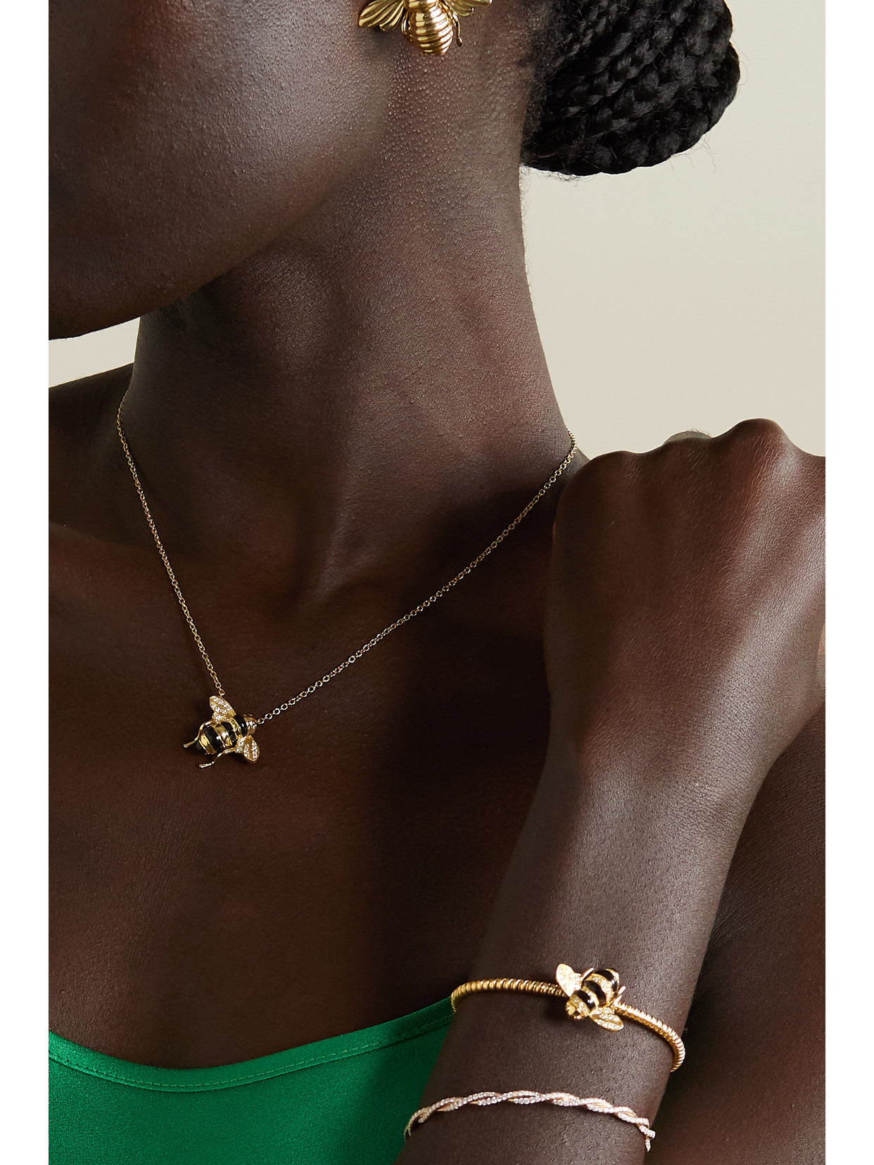 Sabbadini Baby Bee 18-karat Gold, Lacquer And Diamond Necklace In Gold
