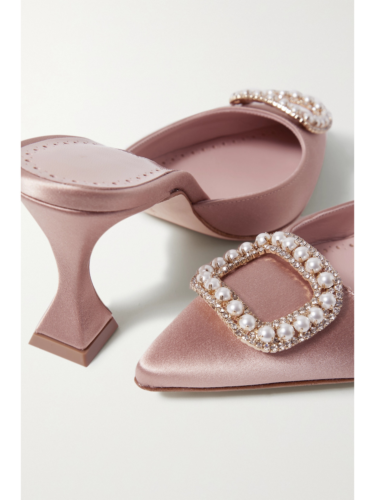 MANOLO BLAHNIK FABETAMU 70 EMBELLISHED SATIN MULES