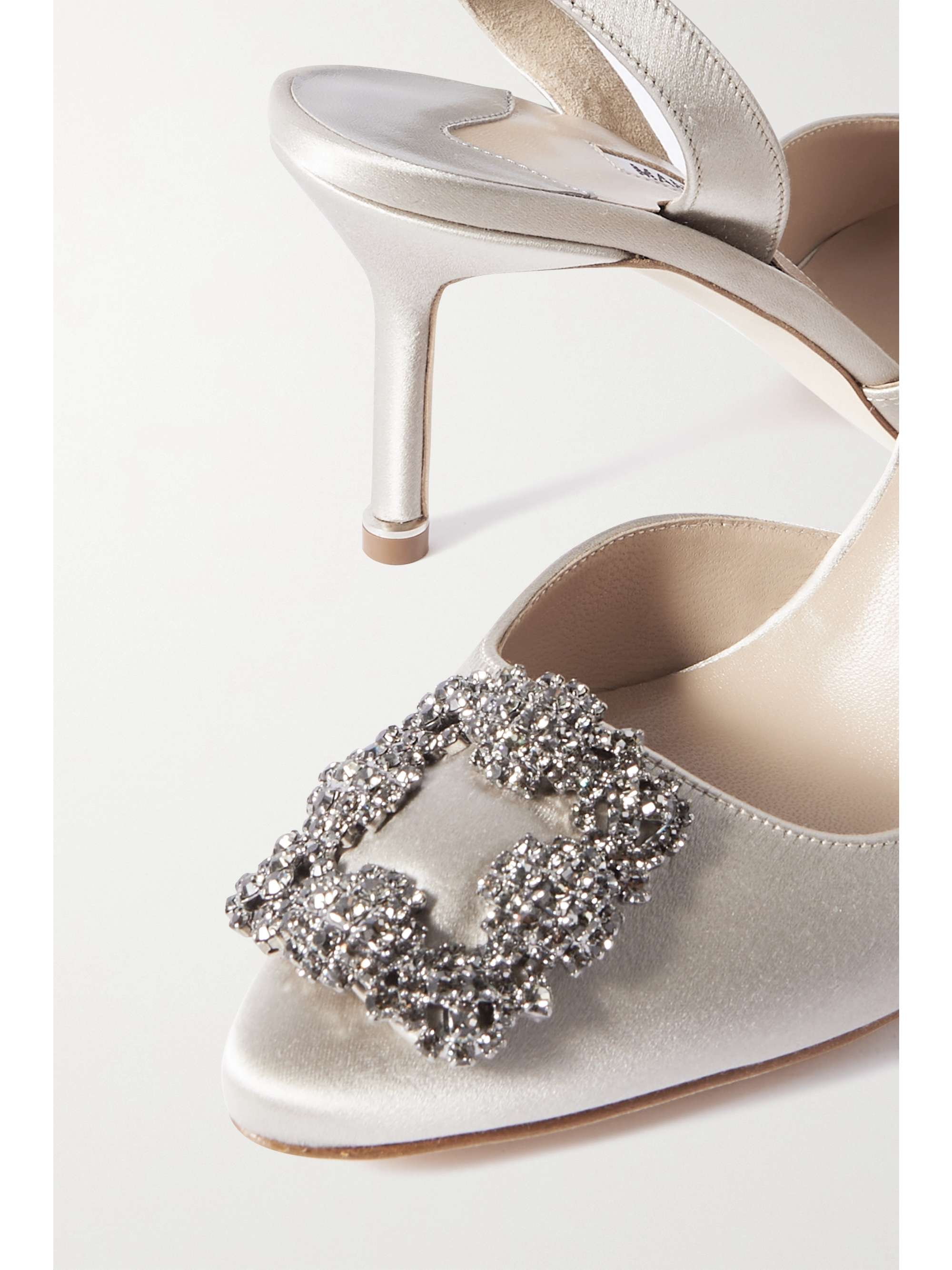 MANOLO BLAHNIK Hangisli 70 verzierte Slingback-Pumps aus Satin