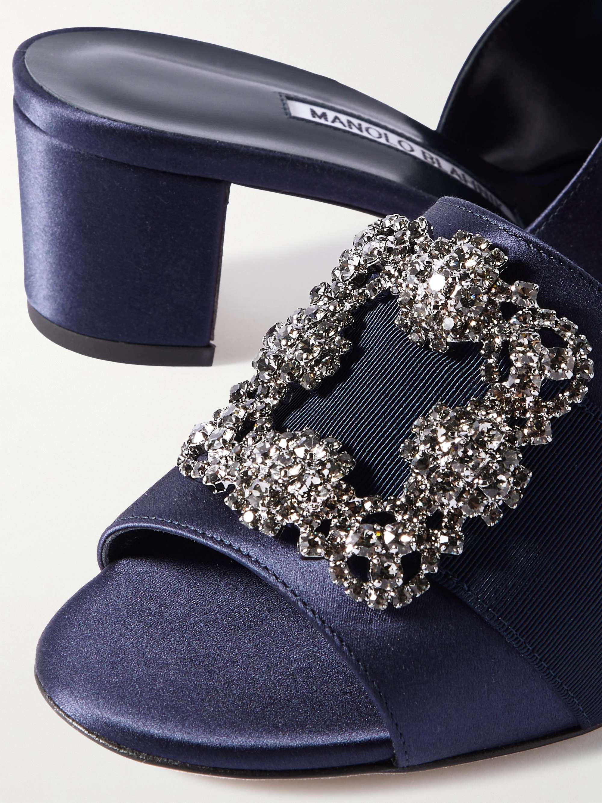 MANOLO BLAHNIK Martanew 50 Mules aus Satin mit Verzierung und Ripsbandbesatz