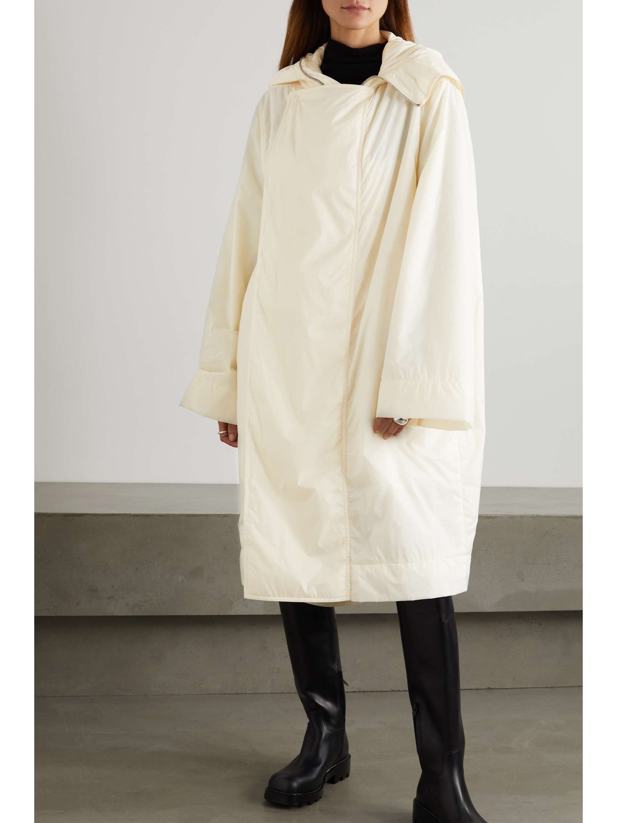 RICK OWENS Sisyparka 大廓形带填充物再生软壳面料连帽外套