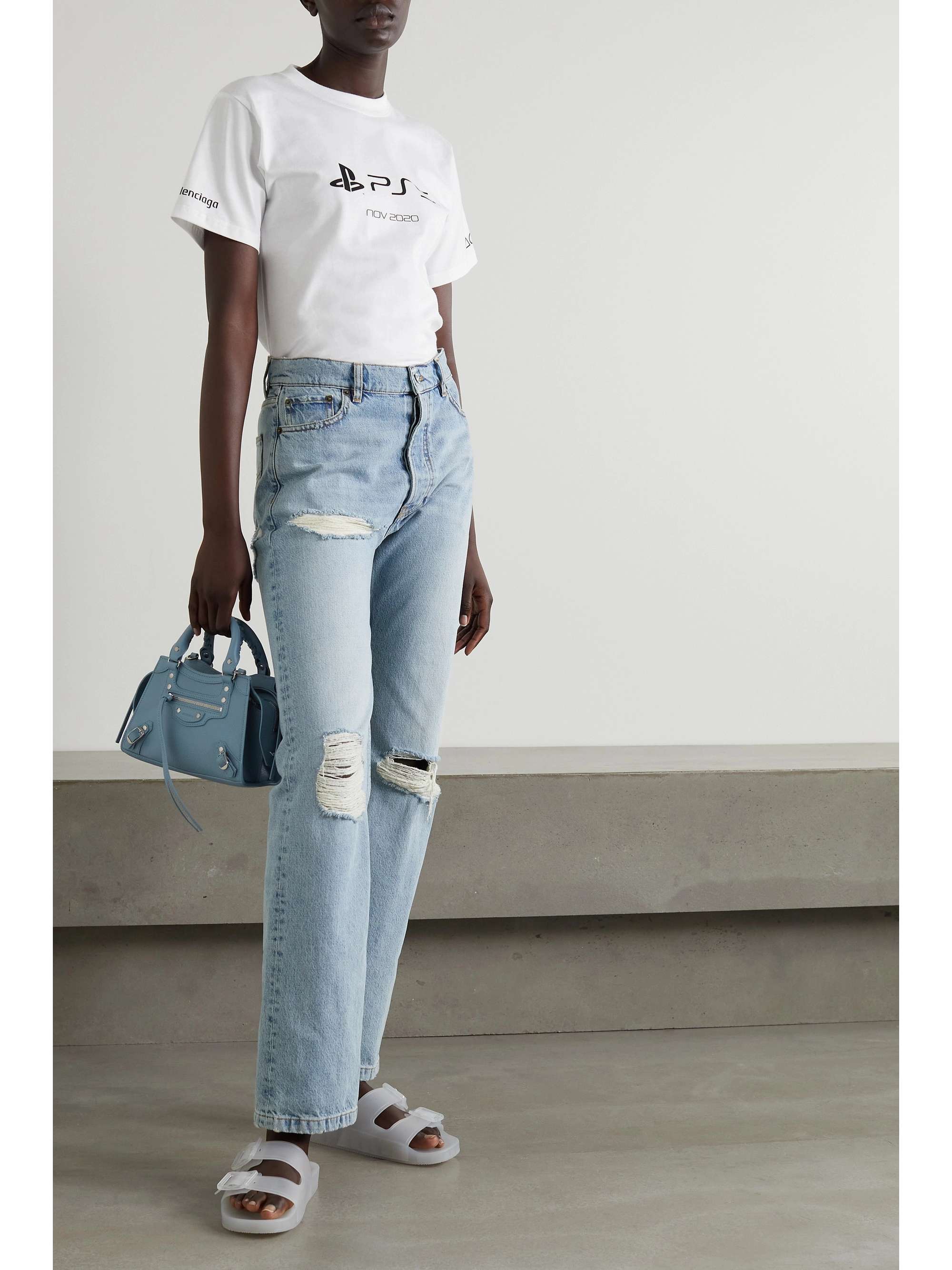 Mid denim Distressed mid-rise straight 