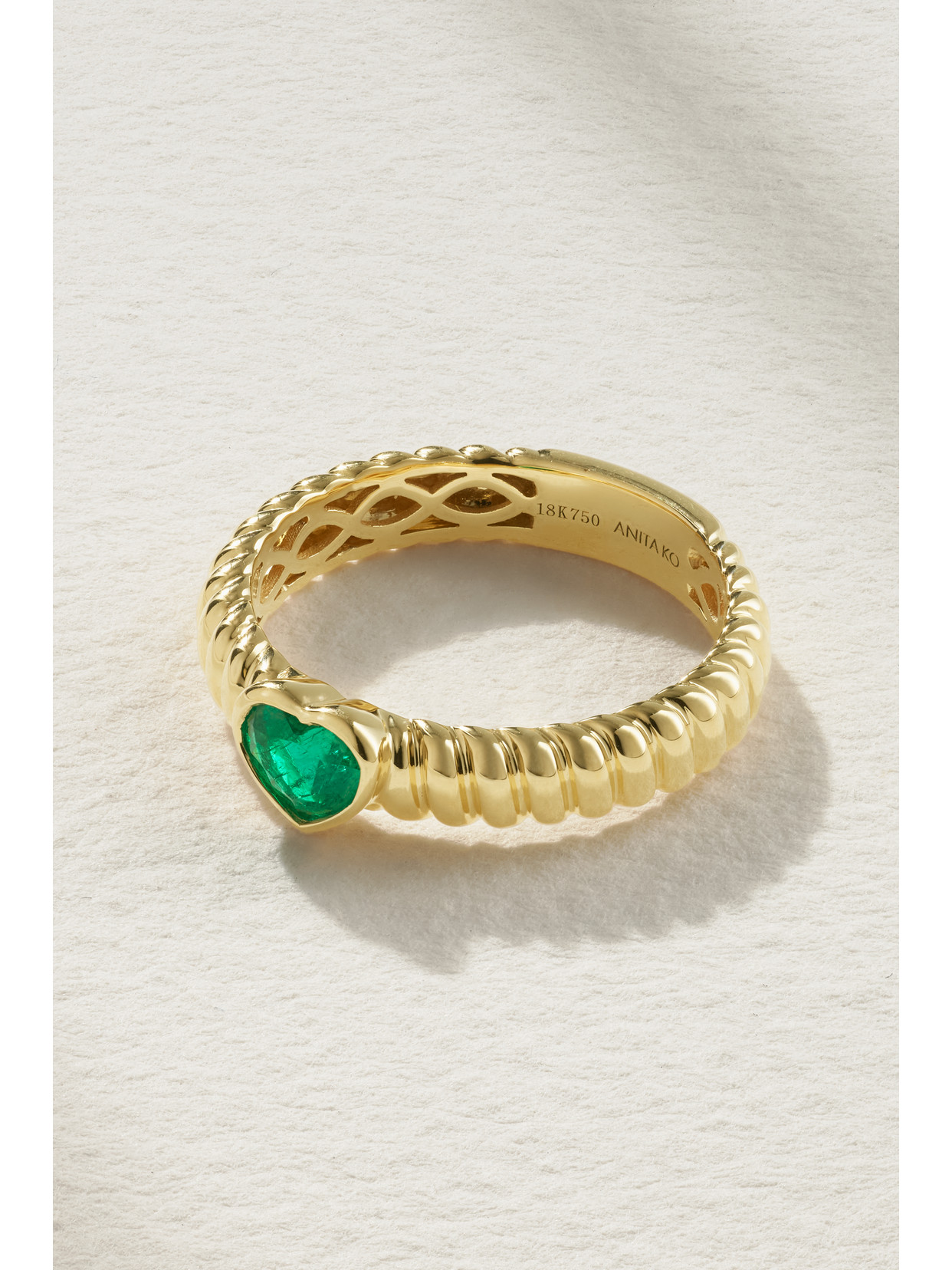 Anita Ko 18kt Yellow Gold Thin Zoe Emerald Heart Ring In Gold