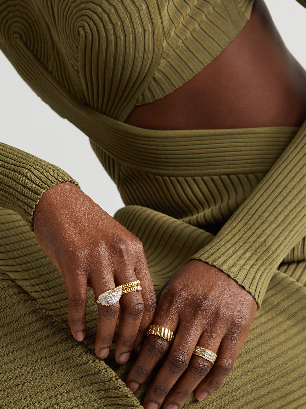 Anita Ko Palm Leaf 18-karat Gold Diamond Ring In Gold