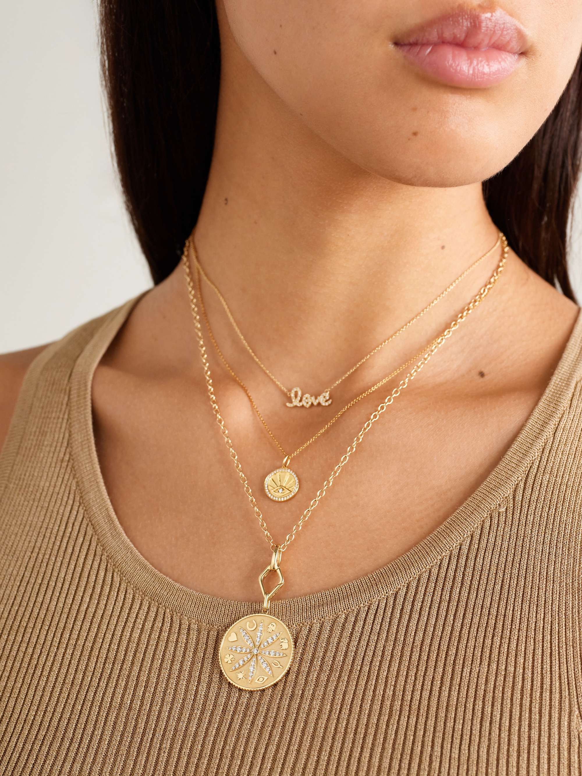 SYDNEY EVAN Sand Dollar 14-karat gold diamond necklace