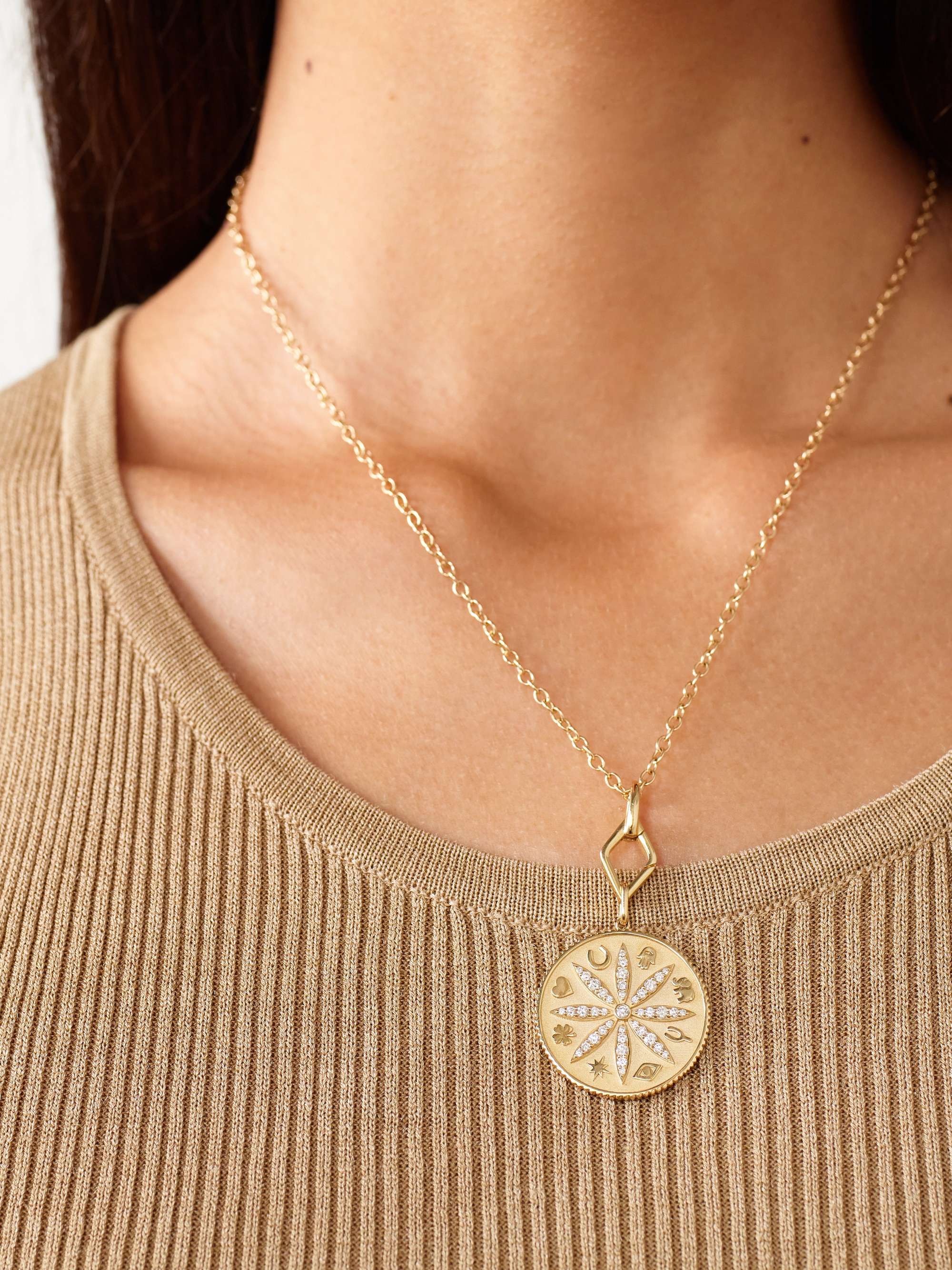 SYDNEY EVAN Sand Dollar 14-karat gold diamond necklace