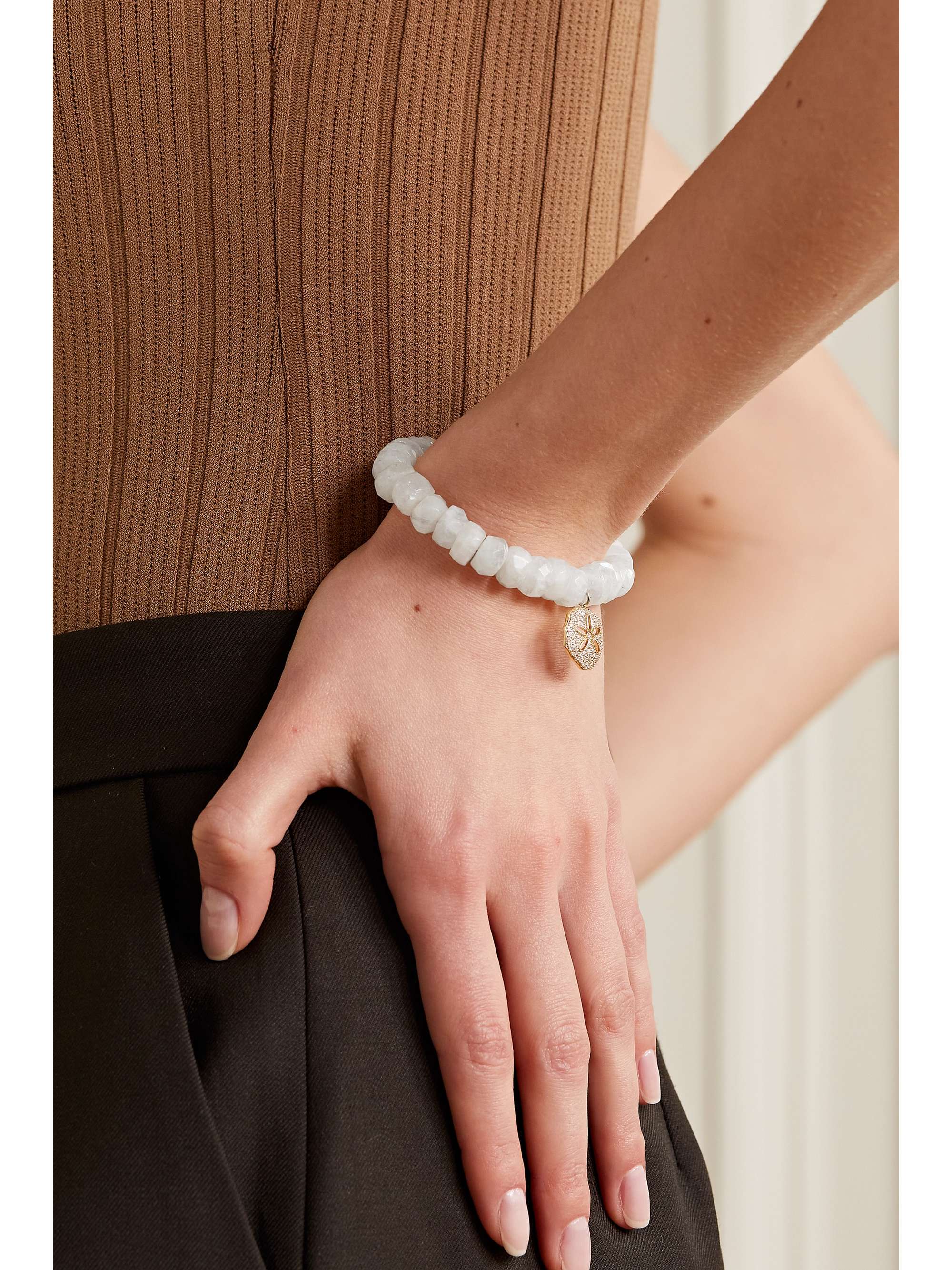SYDNEY EVAN Large Sand Dollar 14-karat gold, moonstone and diamond bracelet