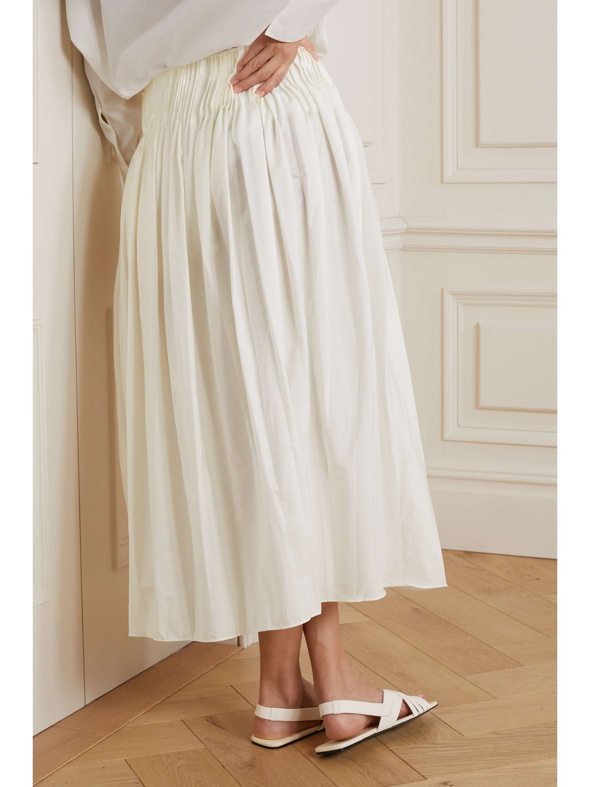 THE ROW Pleated cotton-poplin midi skirt