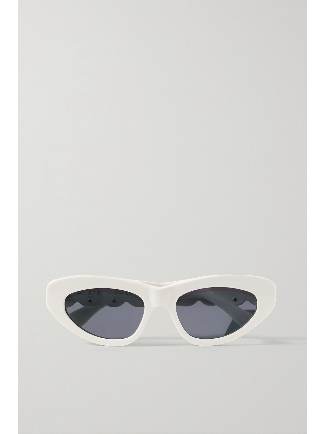 Alaïa Cat-eye Acetate Sunglasses In White