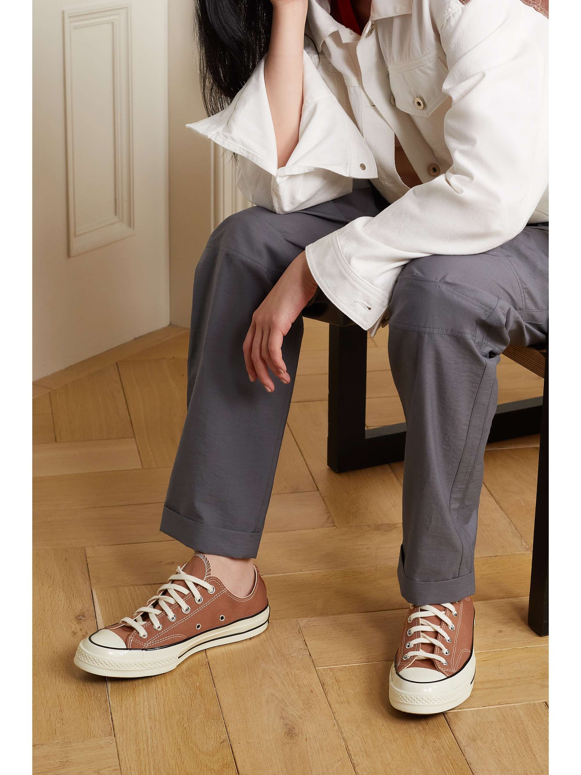 converse brown canvas