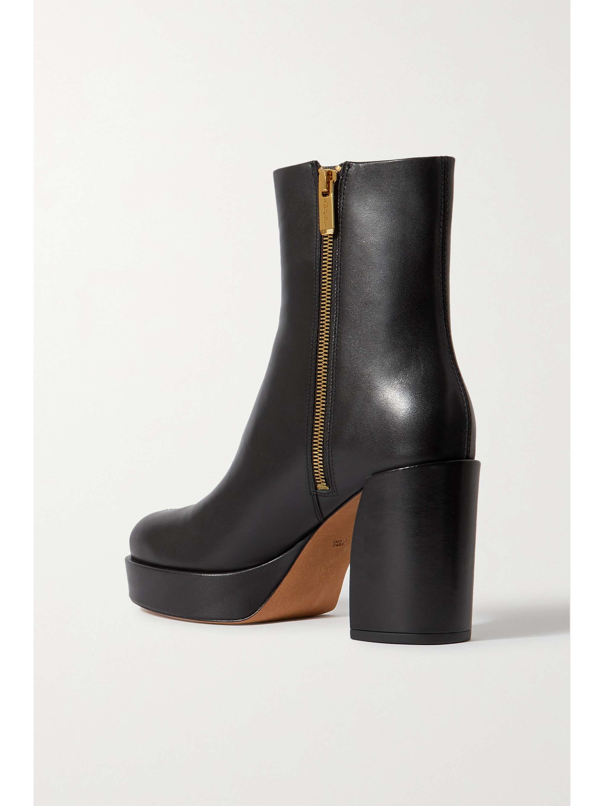3.1 PHILLIP LIM بوت Naomi بطول الكاحل من الجلد