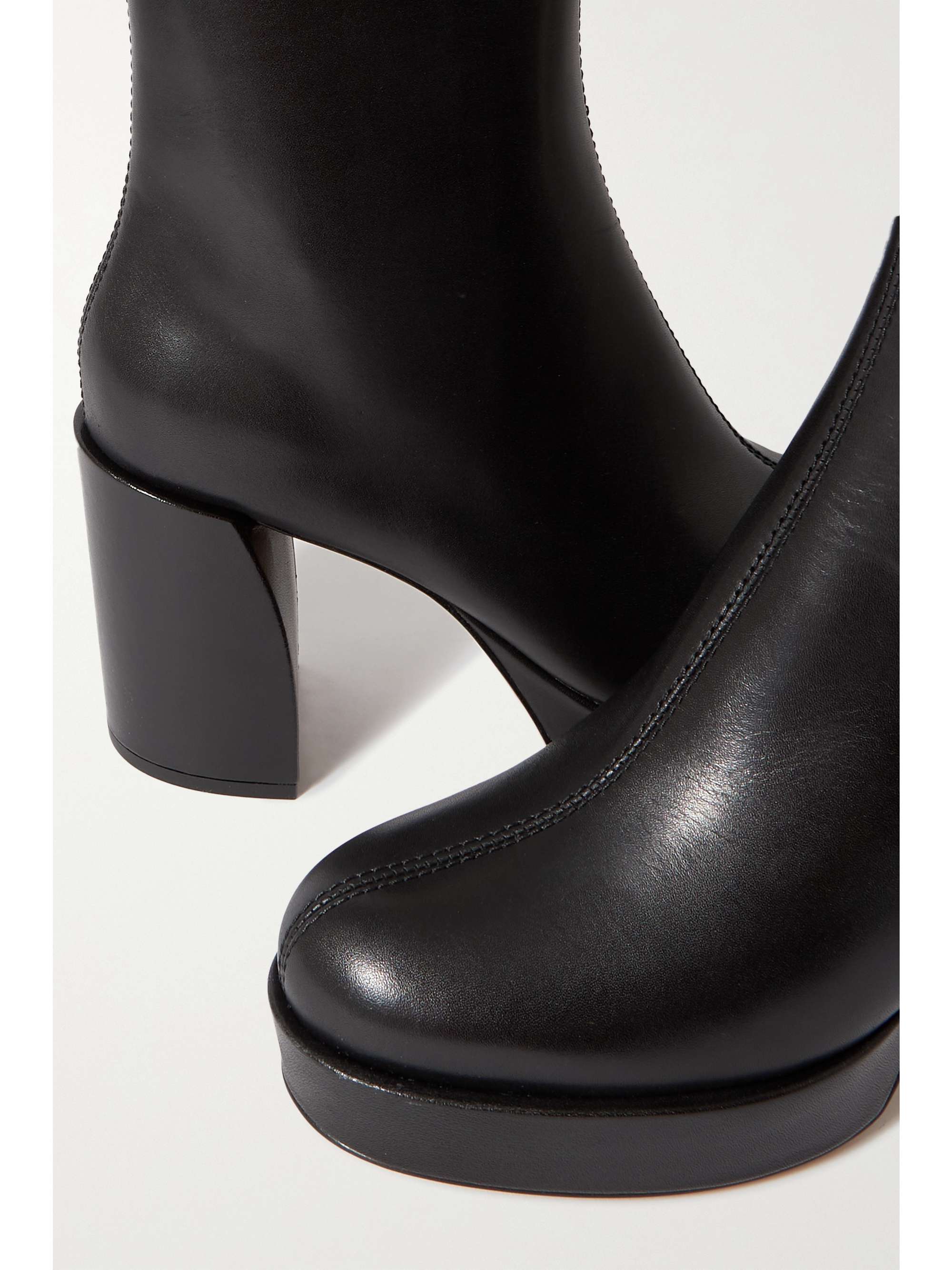 3.1 PHILLIP LIM بوت Naomi بطول الكاحل من الجلد