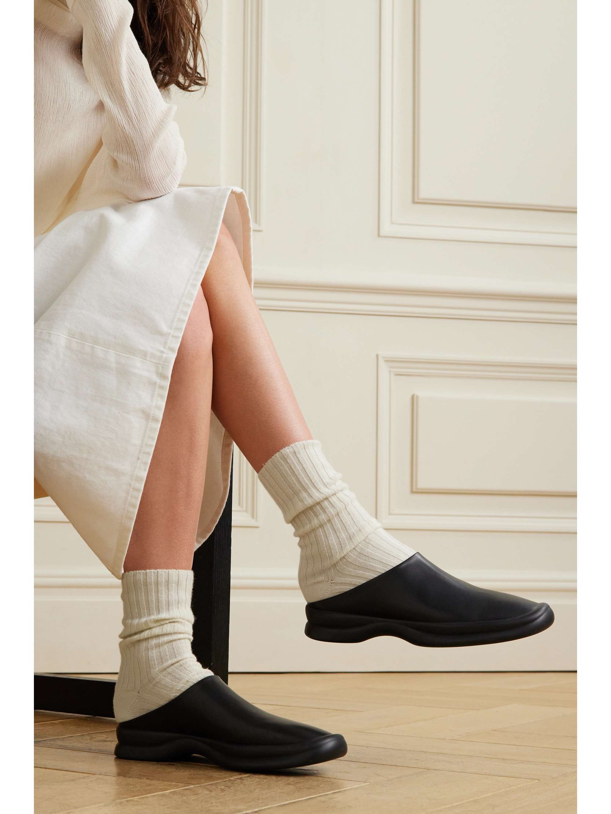 THE ROW Ribbed cashmere socks
