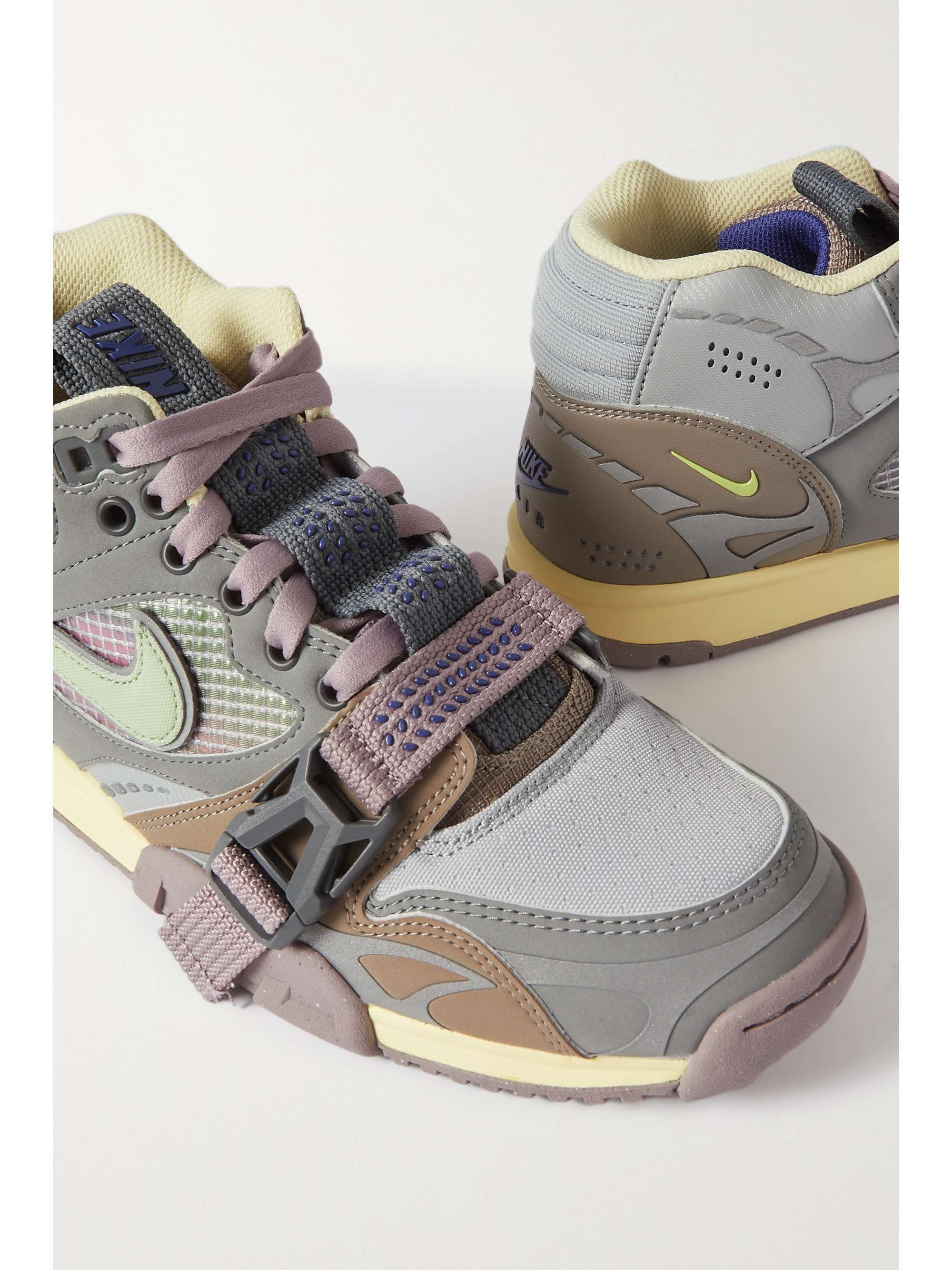 sneakers in leather with webbing