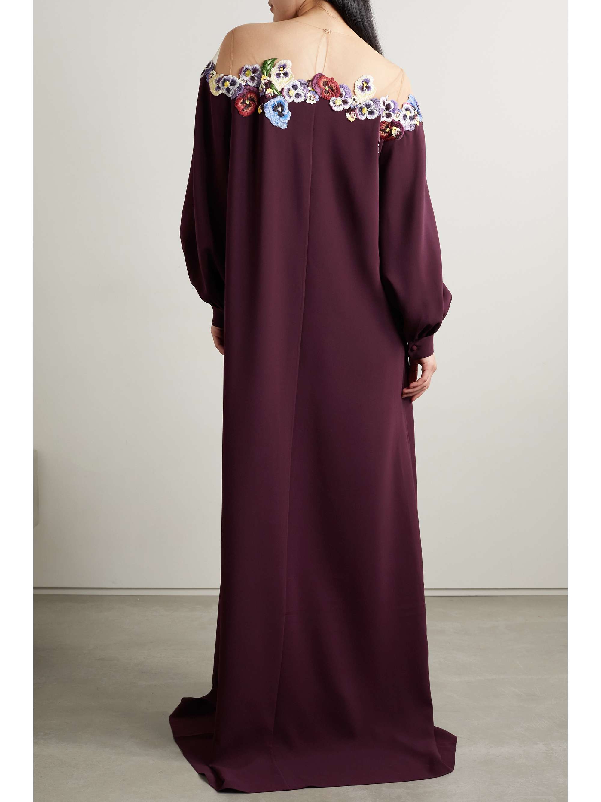 OSCAR DE LA RENTA Appliquéd tulle-trimmed silk-blend crepe gown