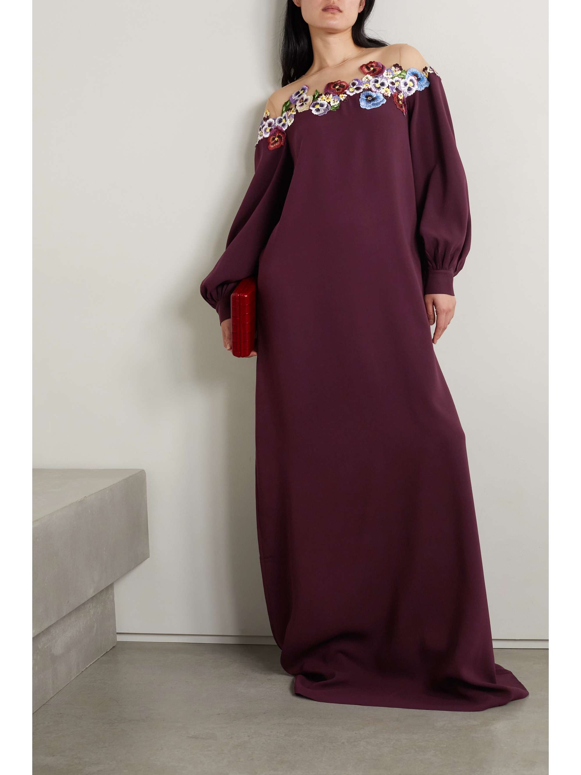 OSCAR DE LA RENTA Appliquéd tulle-trimmed silk-blend crepe gown
