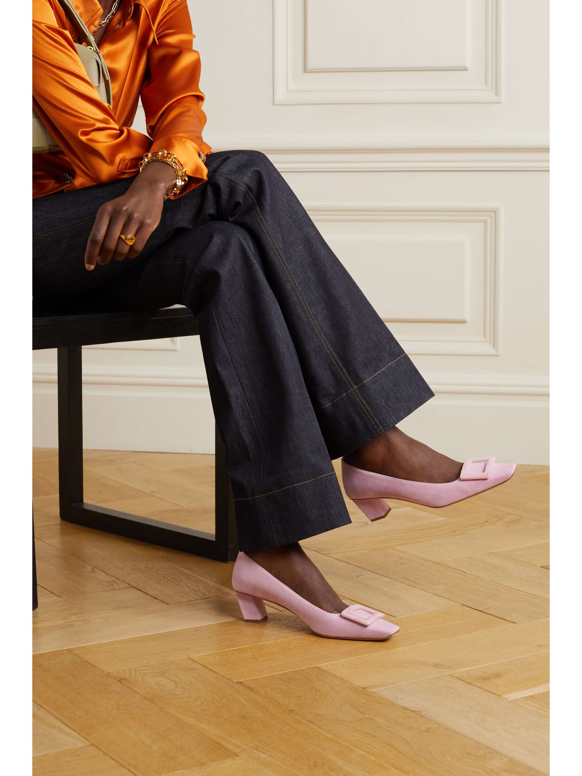 Belle Vivier Pumps aus Veloursleder