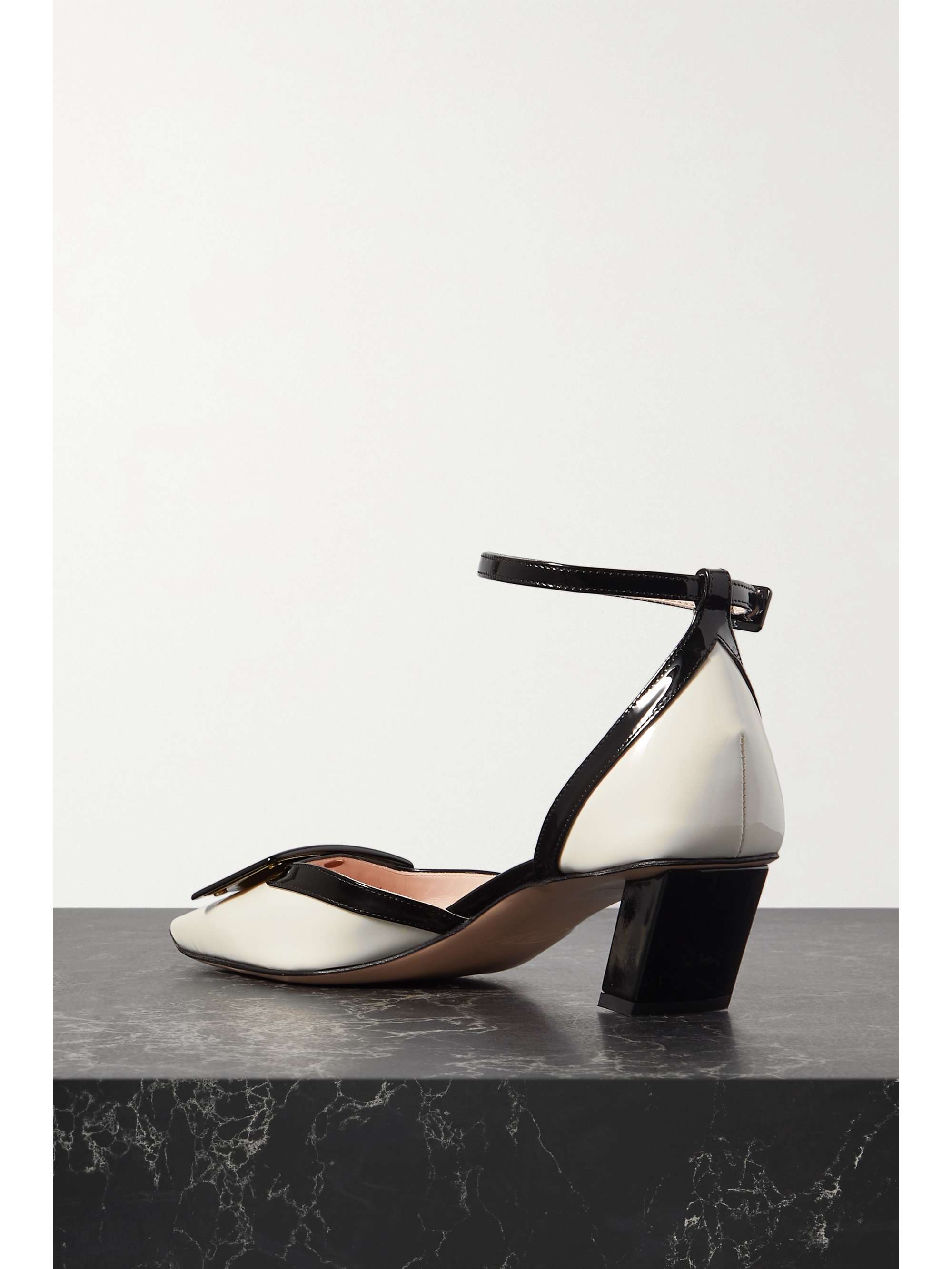 ROGER VIVIER 