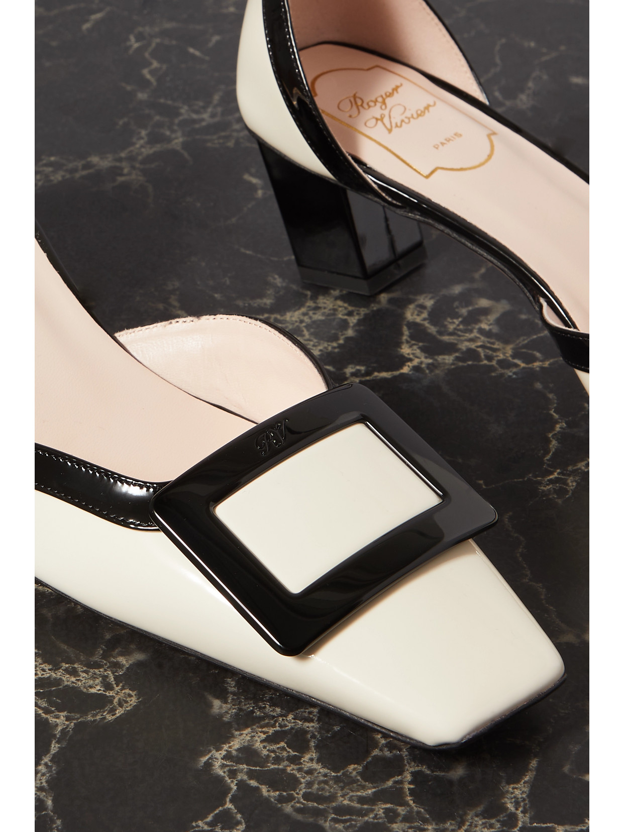 Roger Vivier Belle Vivier Two-tone Patent-leather Pumps In Cream