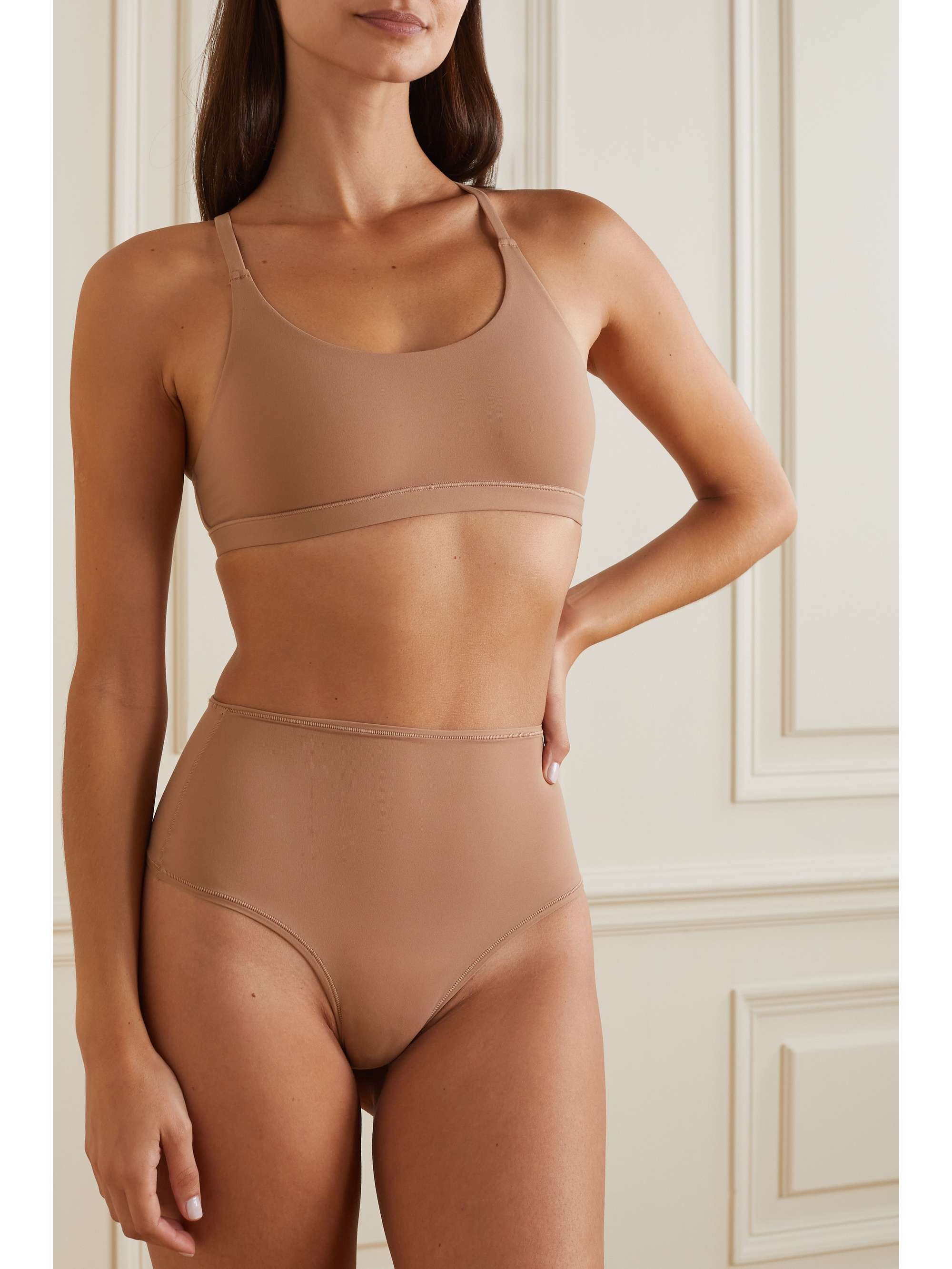 SKIMS Fits Everybody Scoop Racerback bralette - Clay