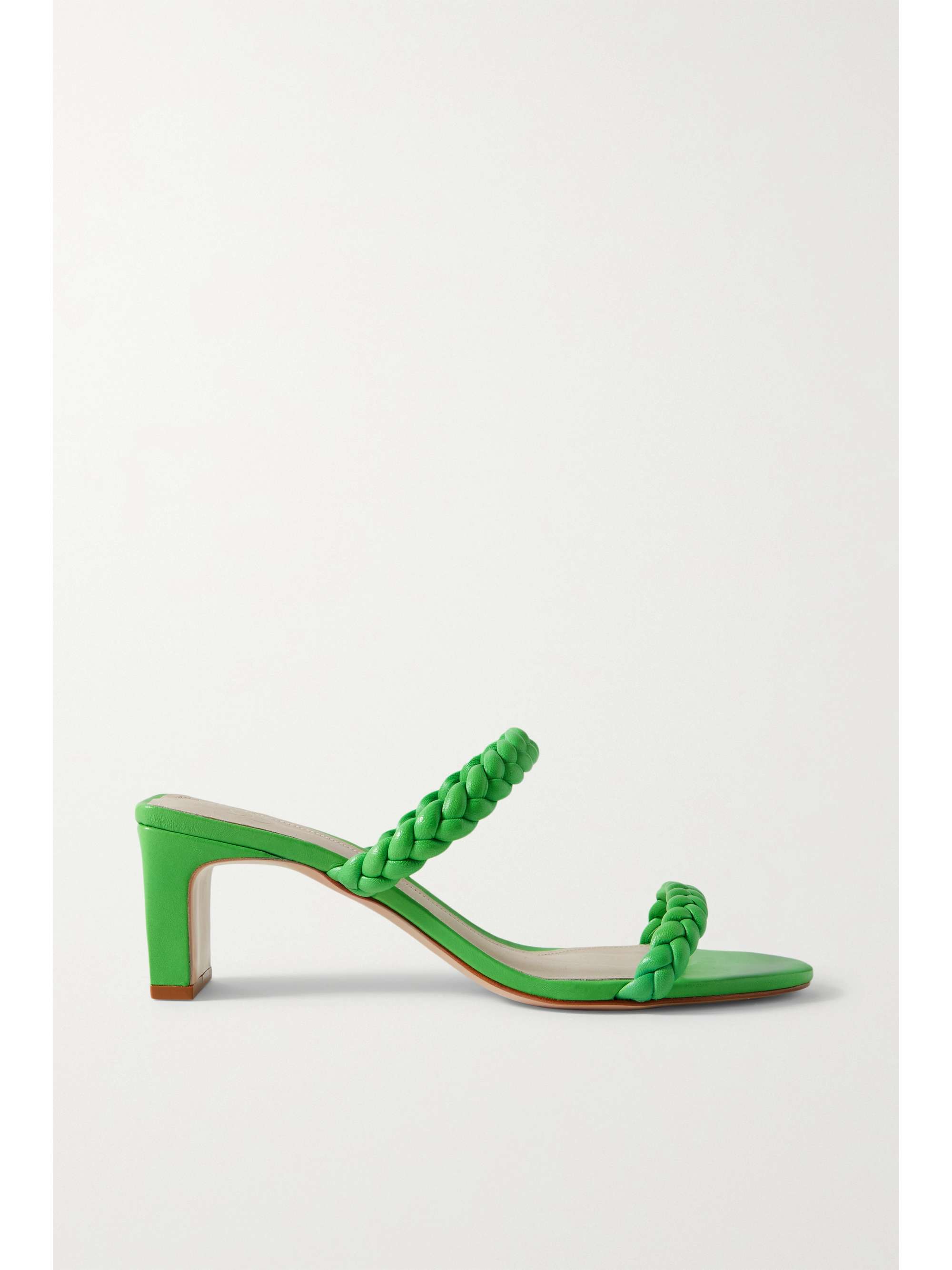 porte and paire mules