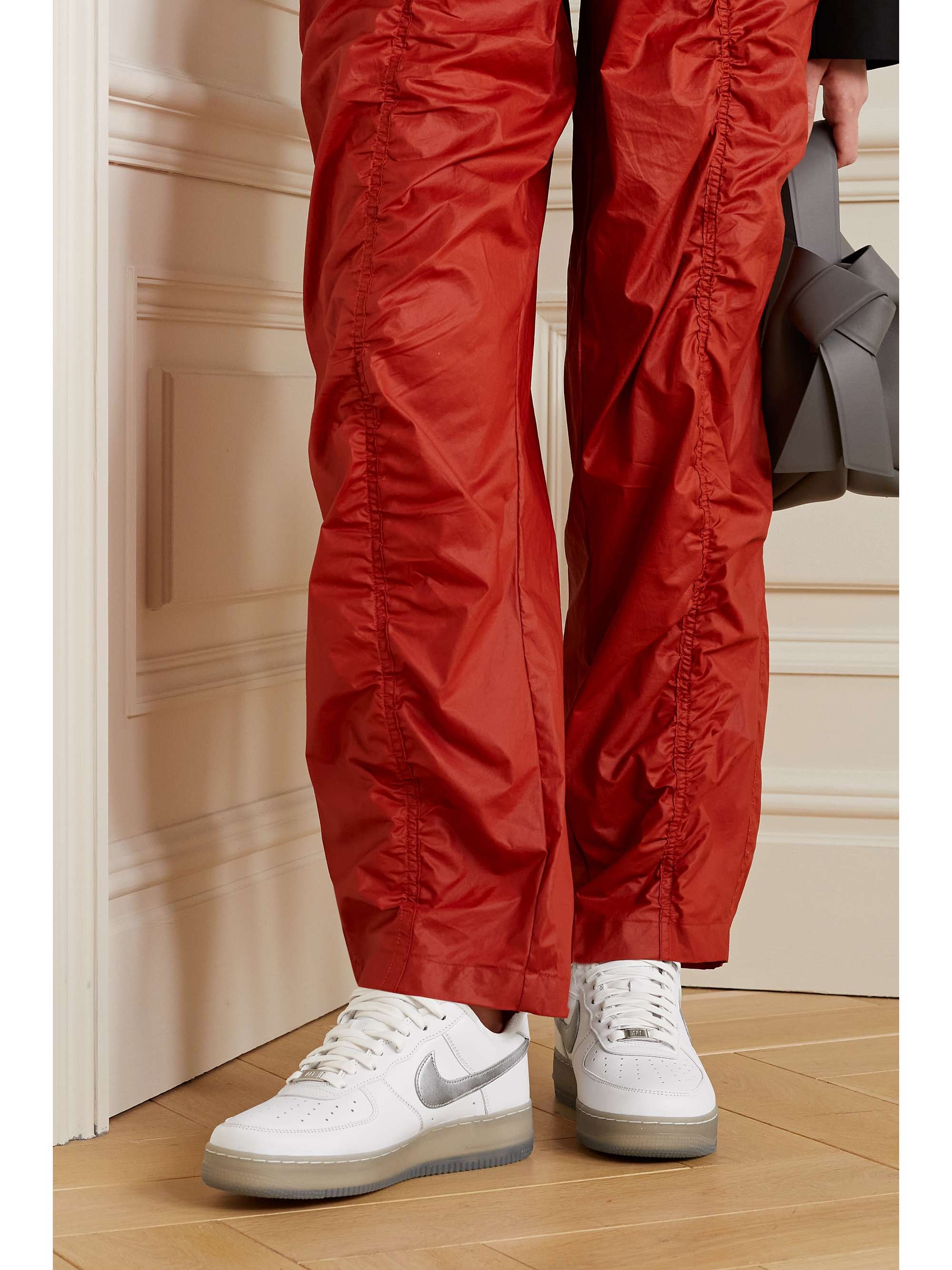 NIKE Air Force 1 '07 metallic leather sneakers