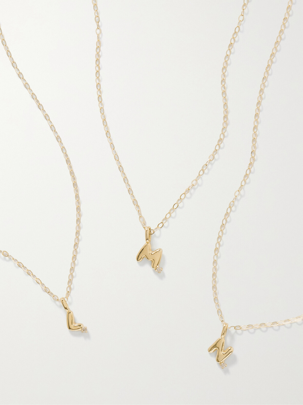 STONE AND STRAND Tiny Bubble Tea 10-karat Gold Diamond Necklace - Q