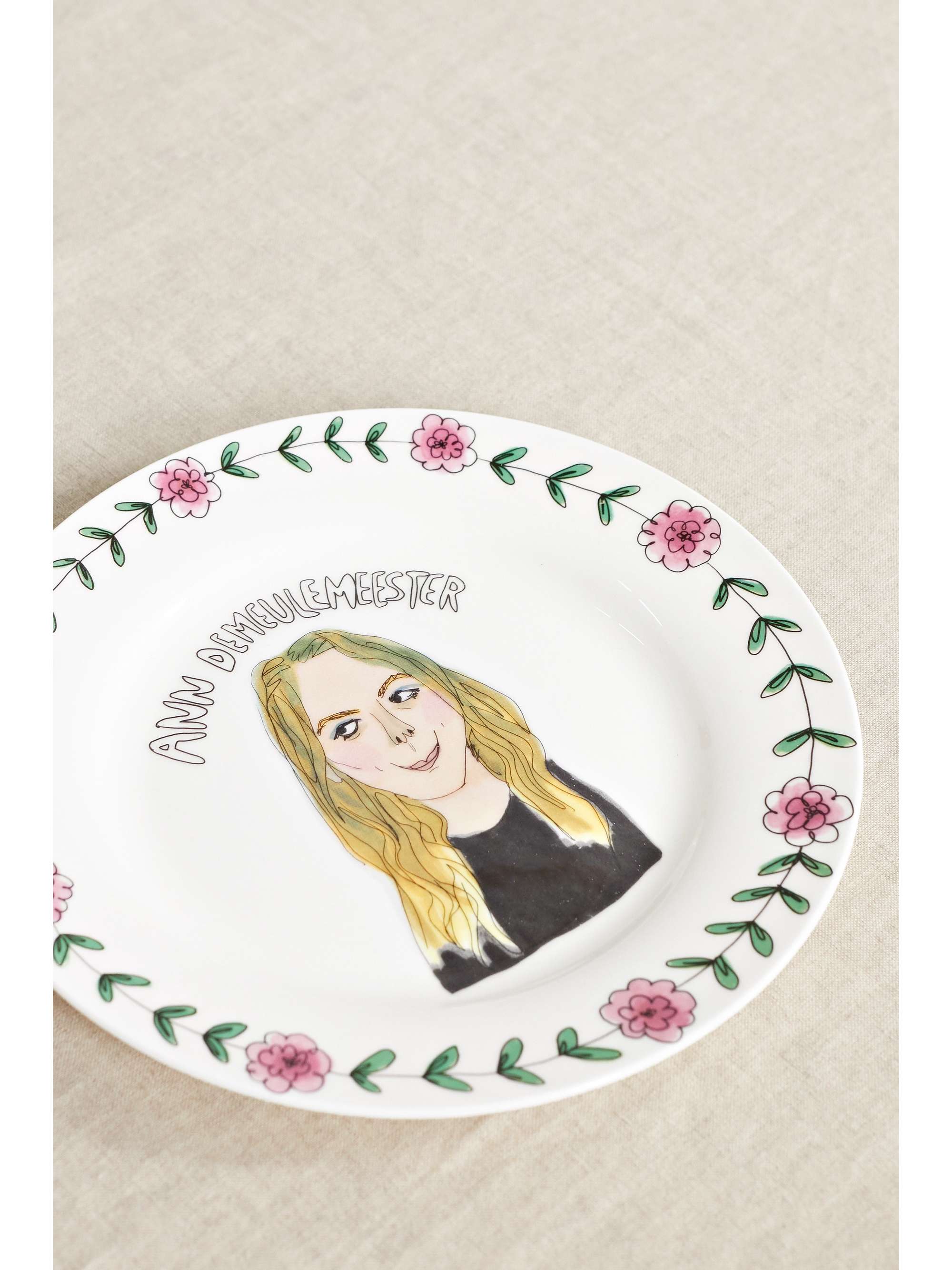 JOSEPHINE DESSINE Assiette en porcelaine Vivienne Westwood