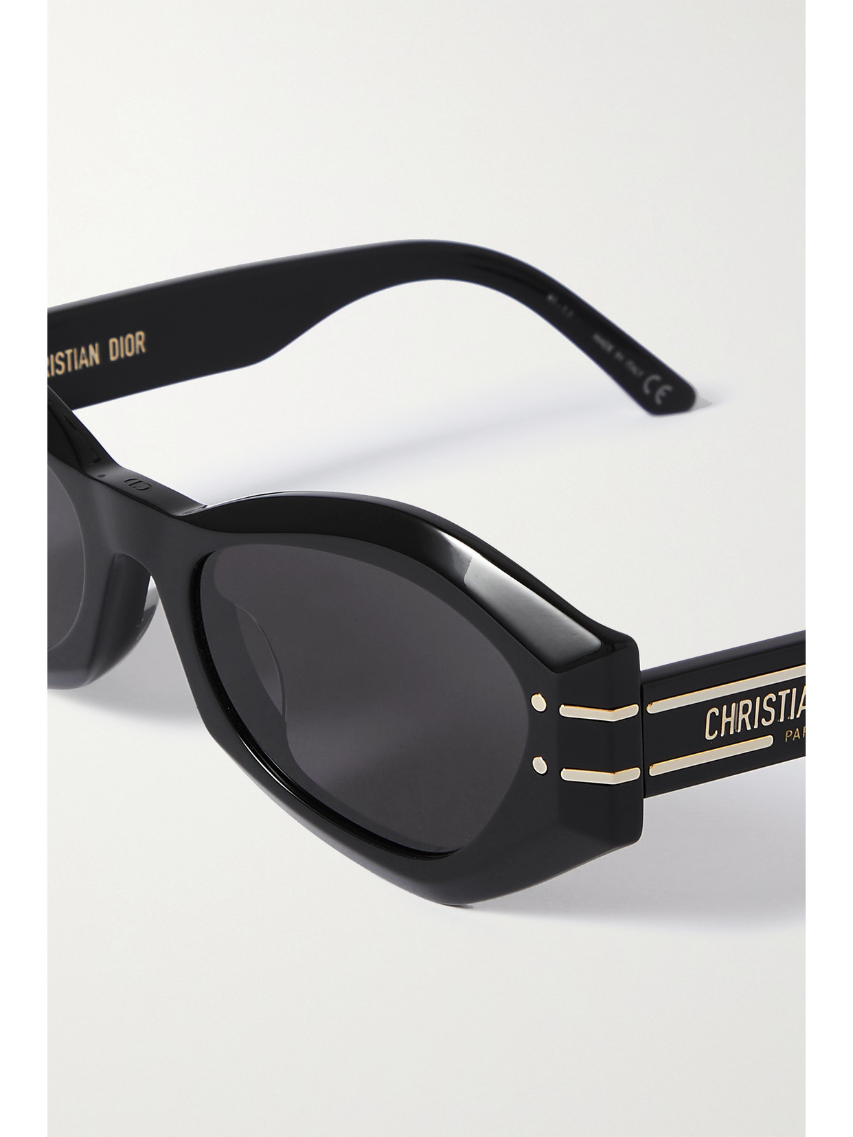 Shop Dior Signature B1u Cat-eye Acetate Sunglasses In Black