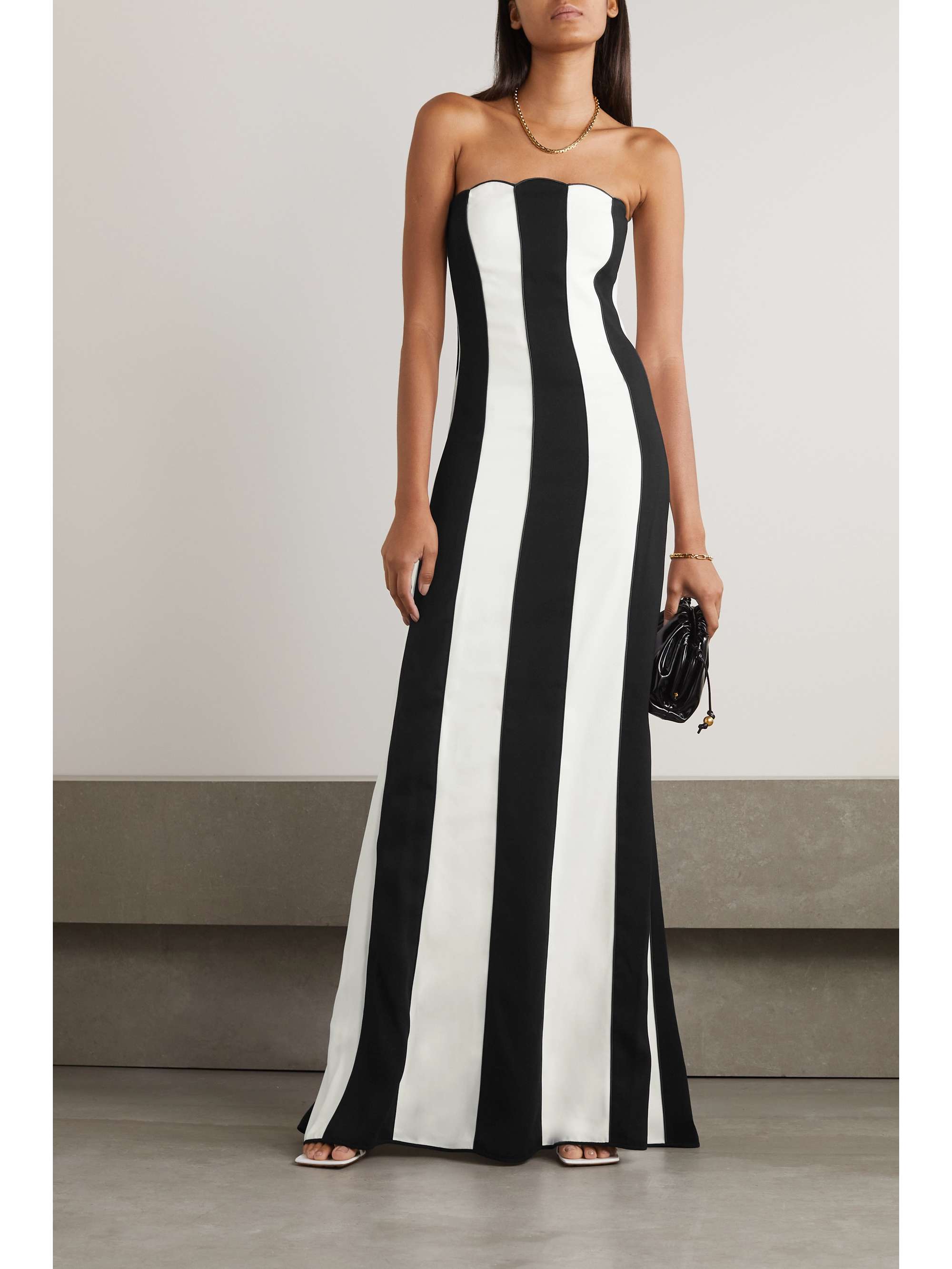 konstant mager Specialitet VALENTINO GARAVANI Strapless scalloped striped crepe gown | NET-A-PORTER