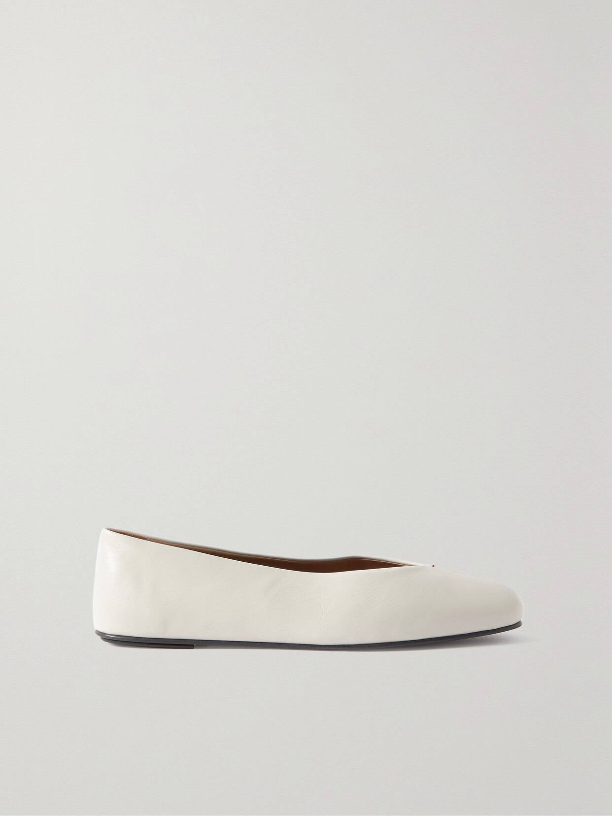 The Row Eva Leather Ballerina Flats In Ivory