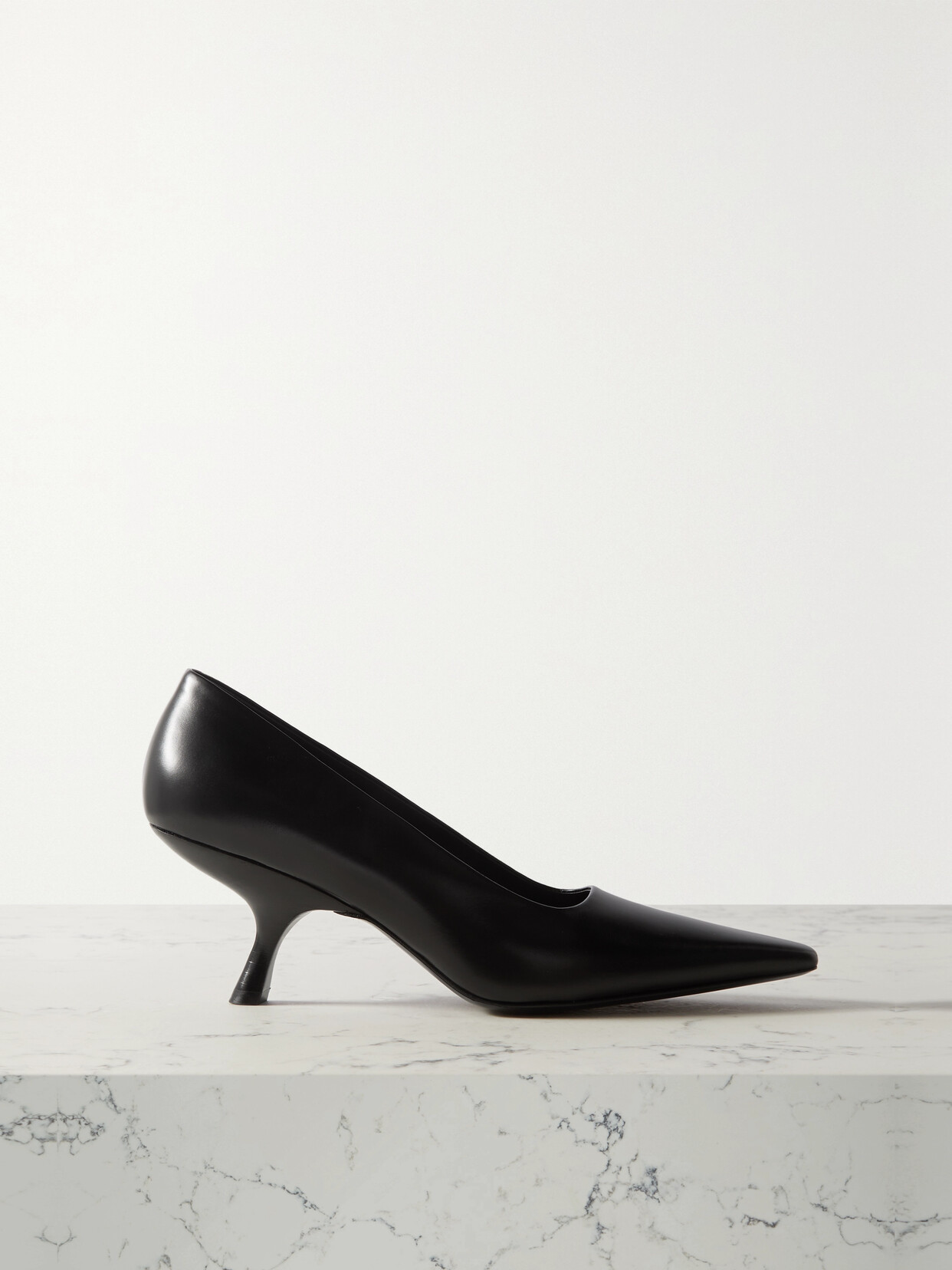 The Row Square Toe Smooth Calfskin Leather Pumps In Black