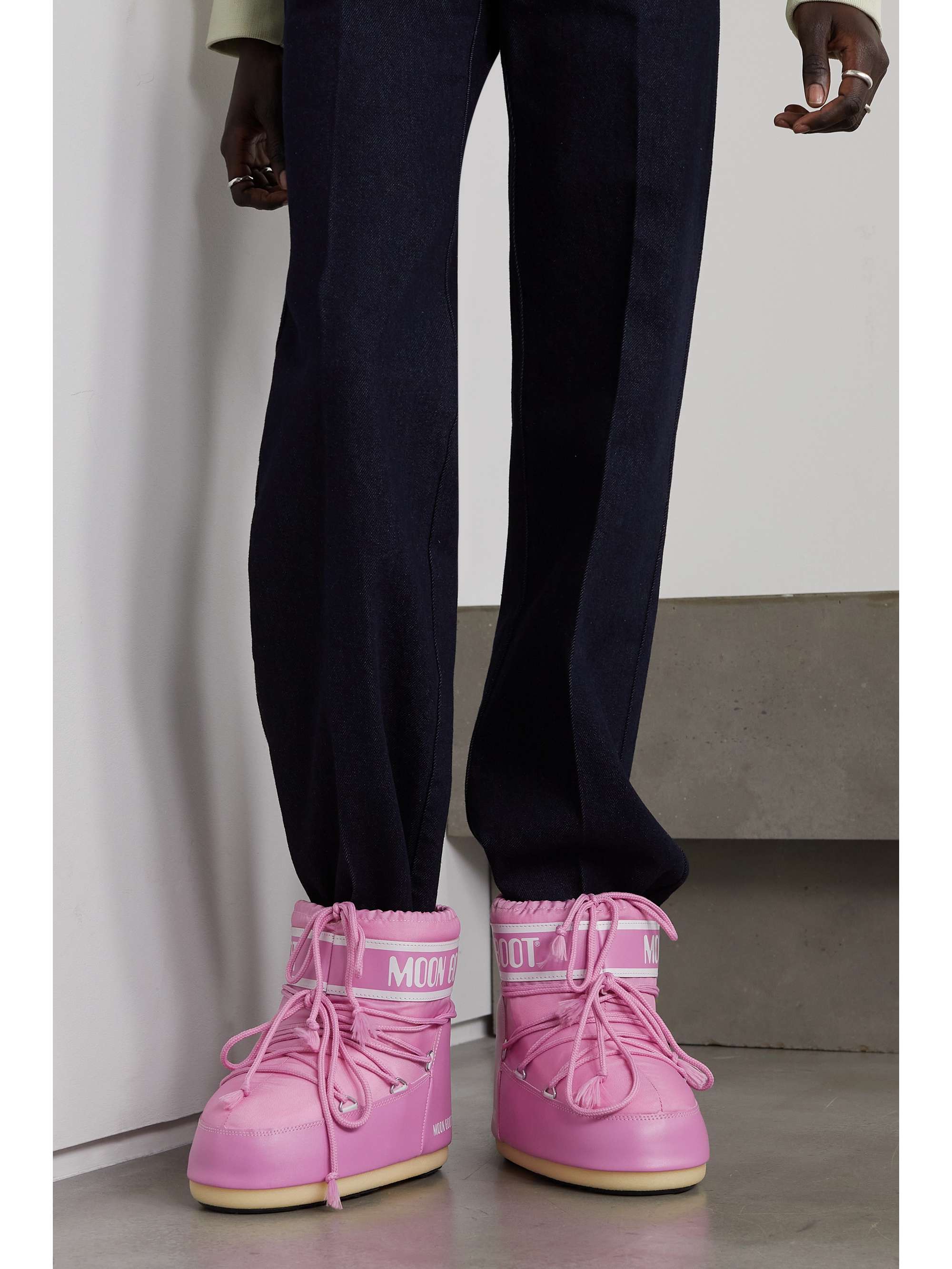 MOON BOOT Icon Low shell and faux leather snow boots
