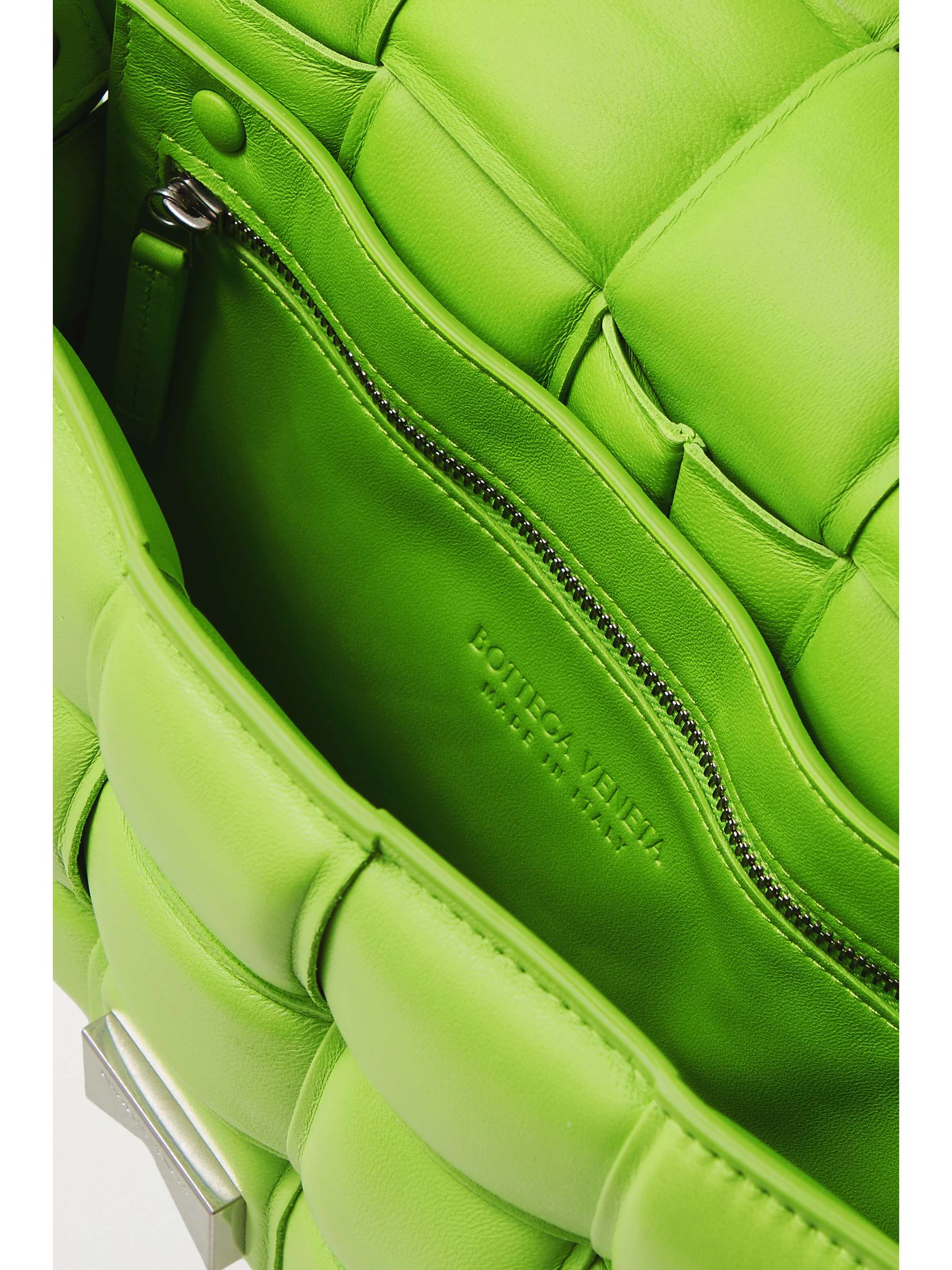 BOTTEGA VENETA Cassette padded intrecciato iridescent leather shoulder bag