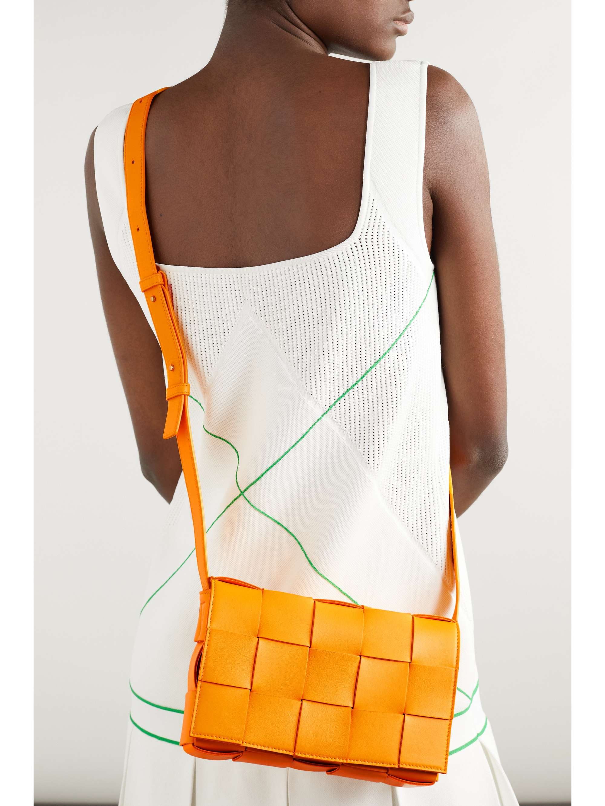 bv cassette bucket bag