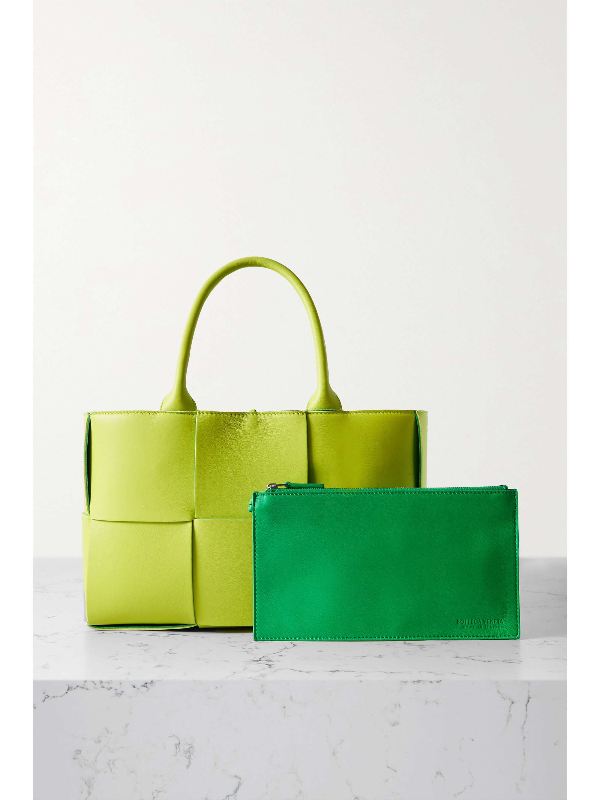 BOTTEGA VENETA Arco medium intrecciato leather tote