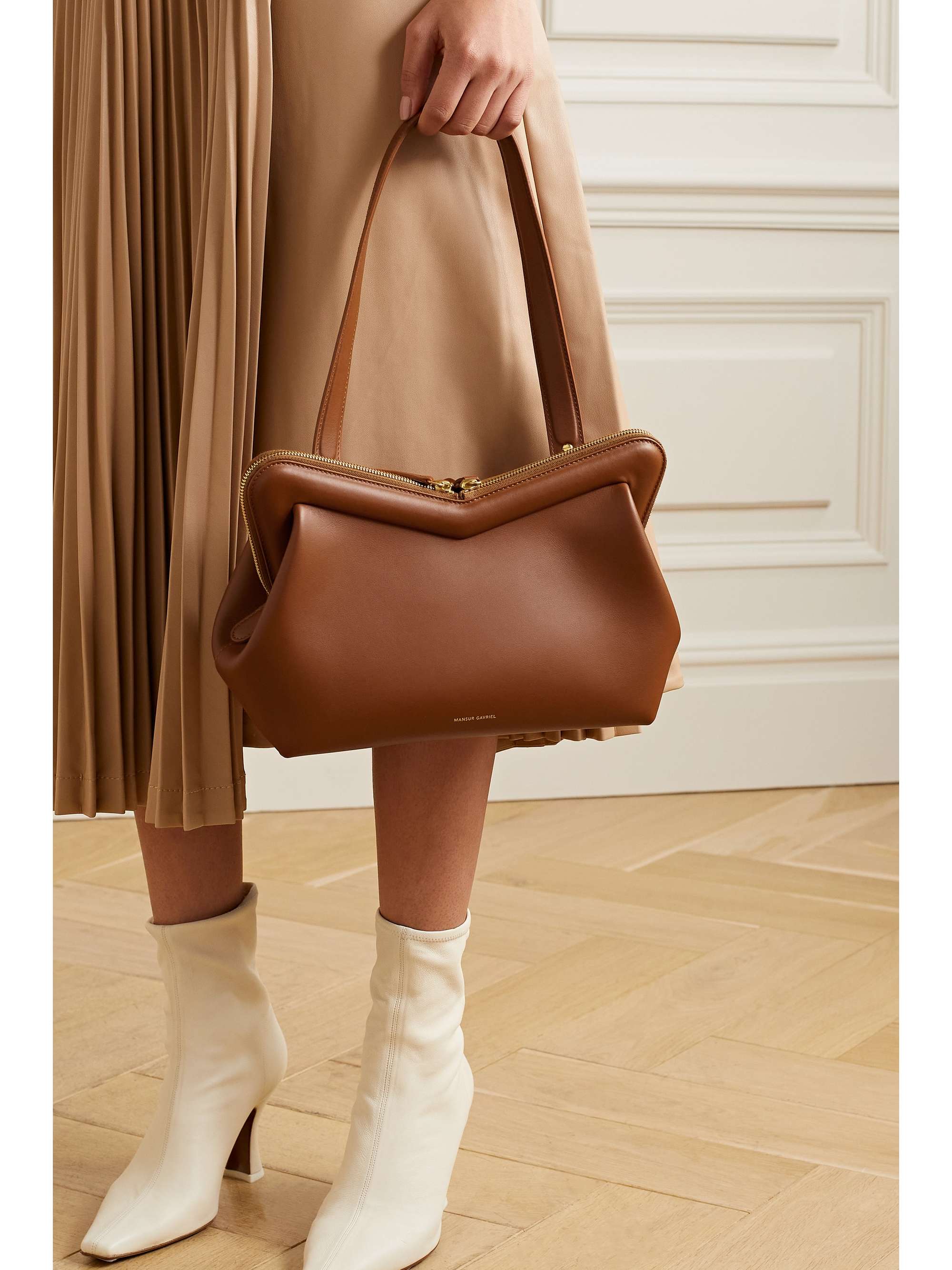 ryan travel tote