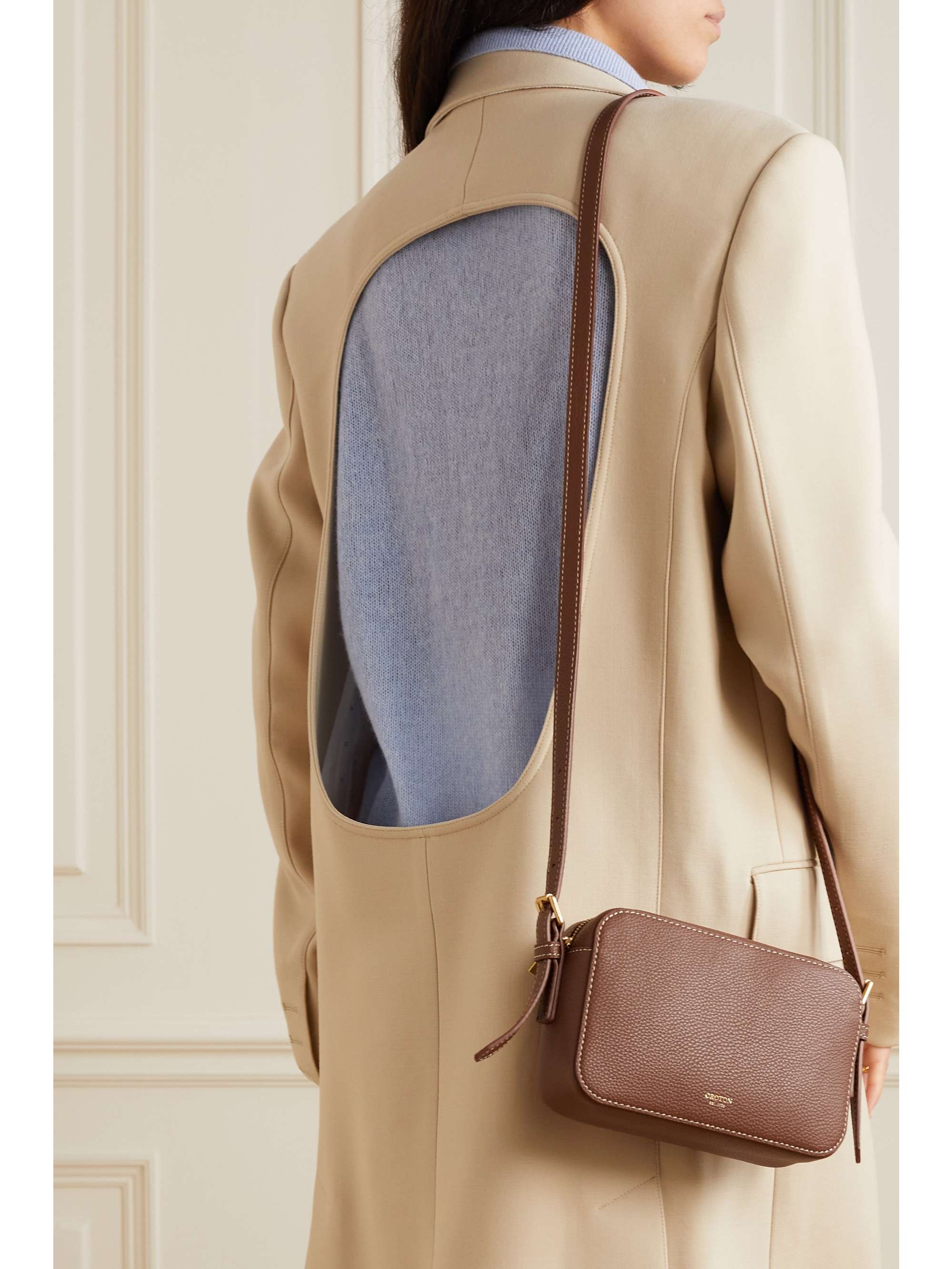 Margot leather shoulder bag Clearance