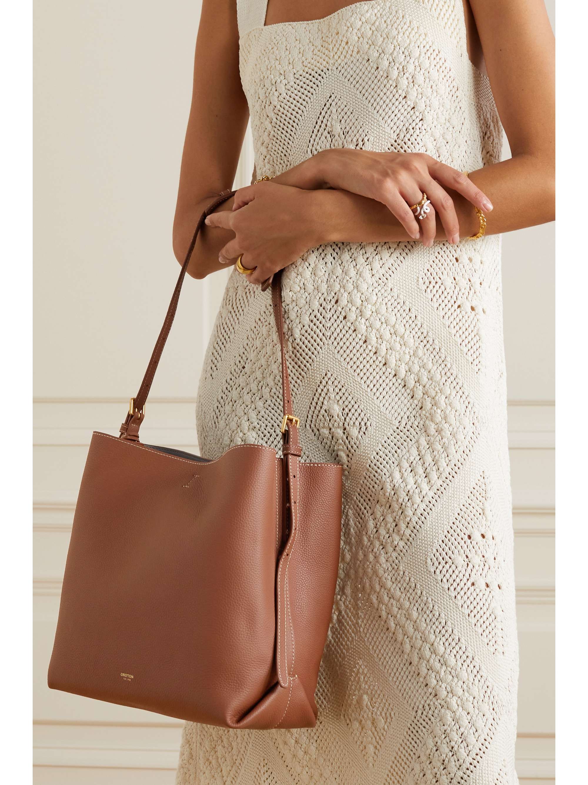 Oroton shoulder bags Clearance