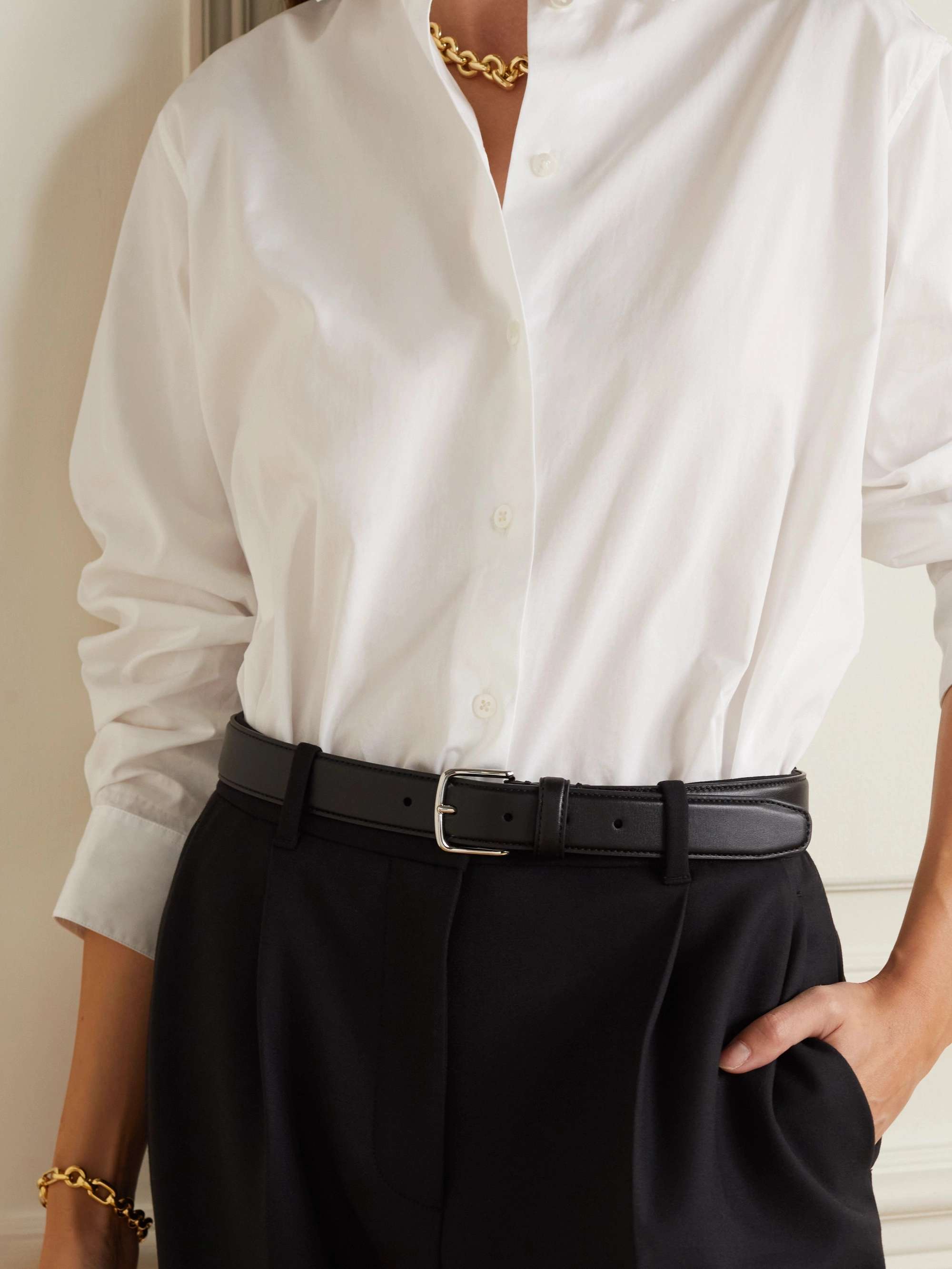 Classic Belt Black in Leather – The Row