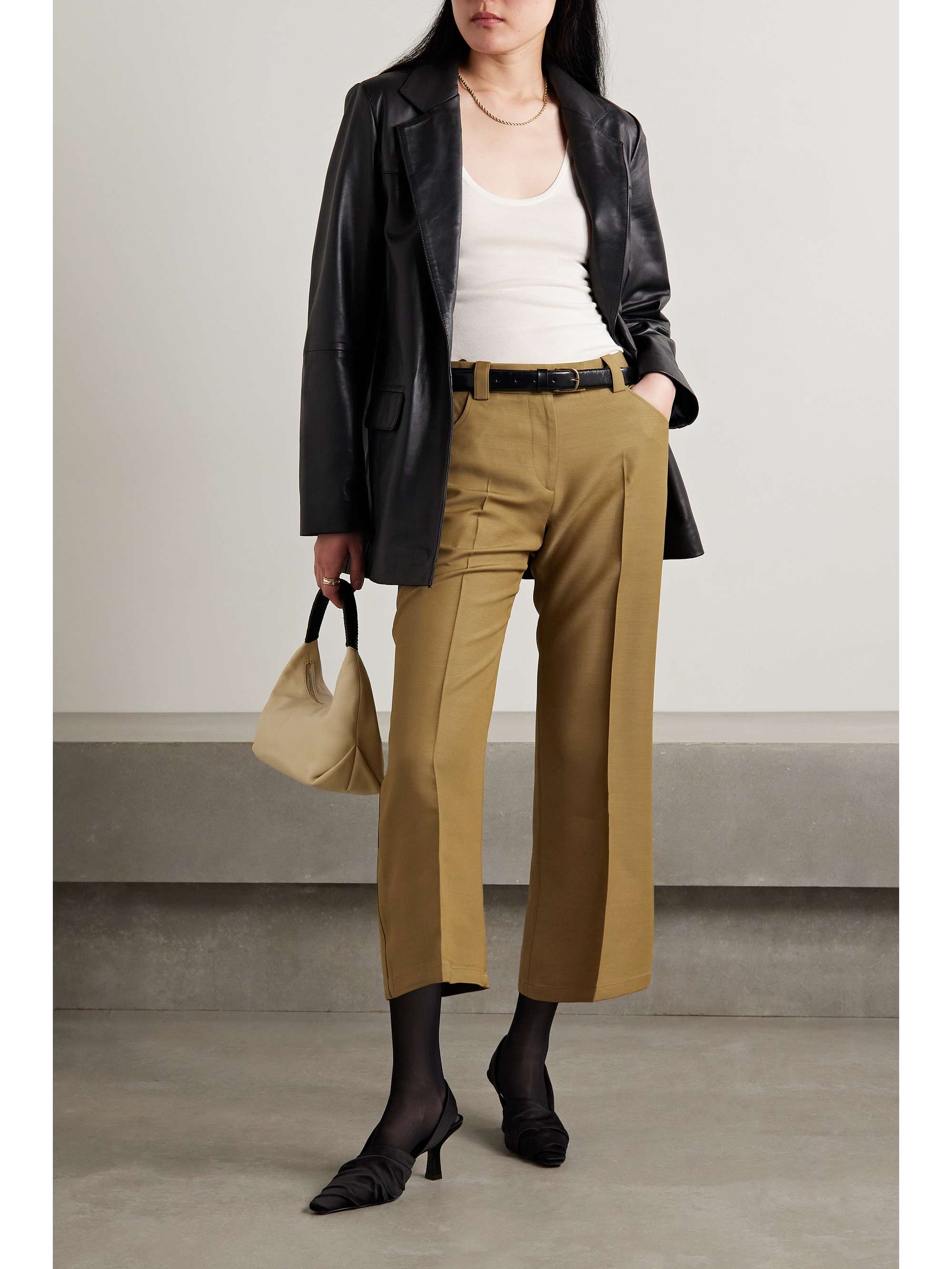 KHAITE Pantalon large raccourci en cady Harlen