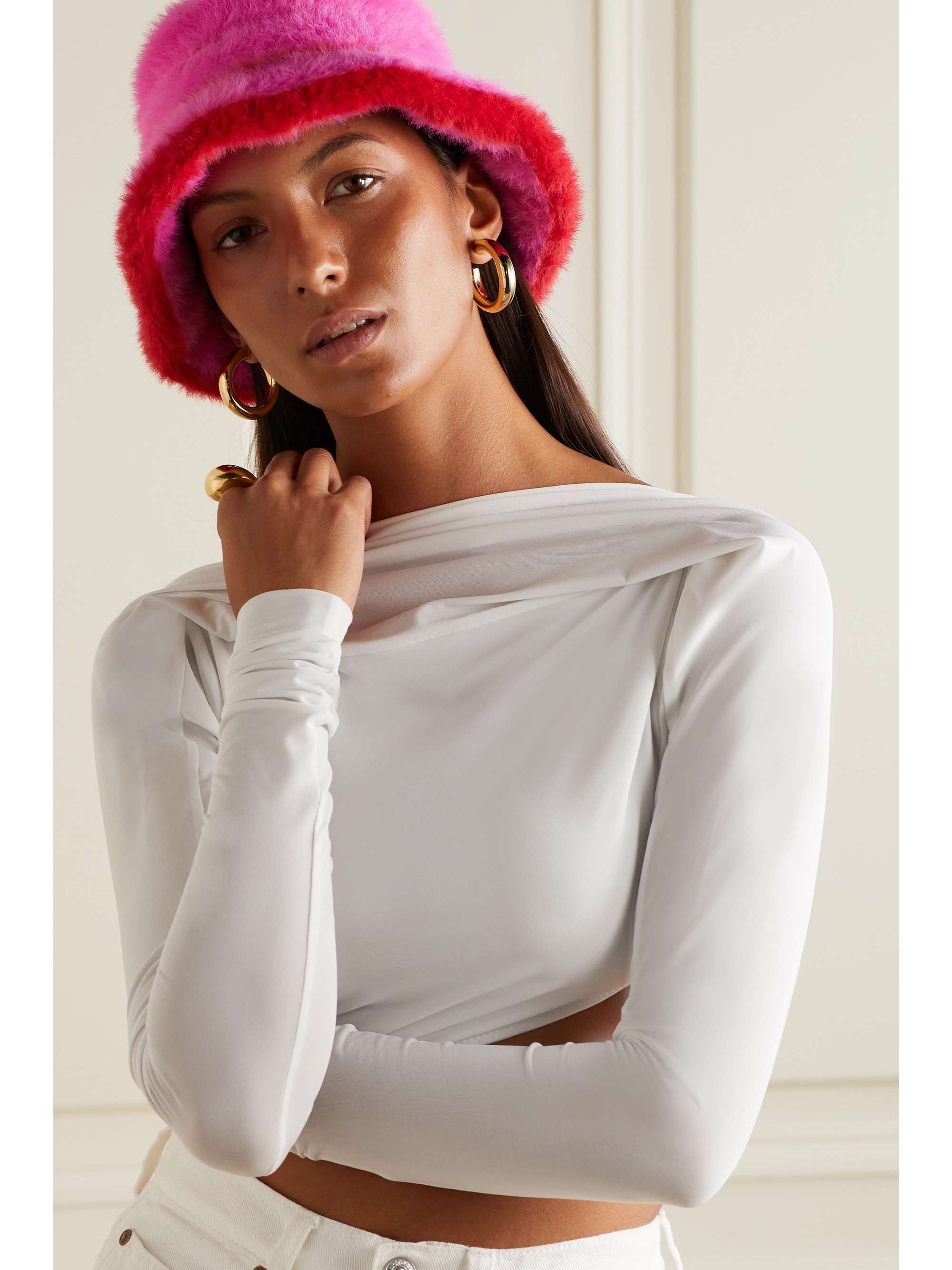JACQUEMUS Le Bob Neve embroidered striped faux fur bucket hat