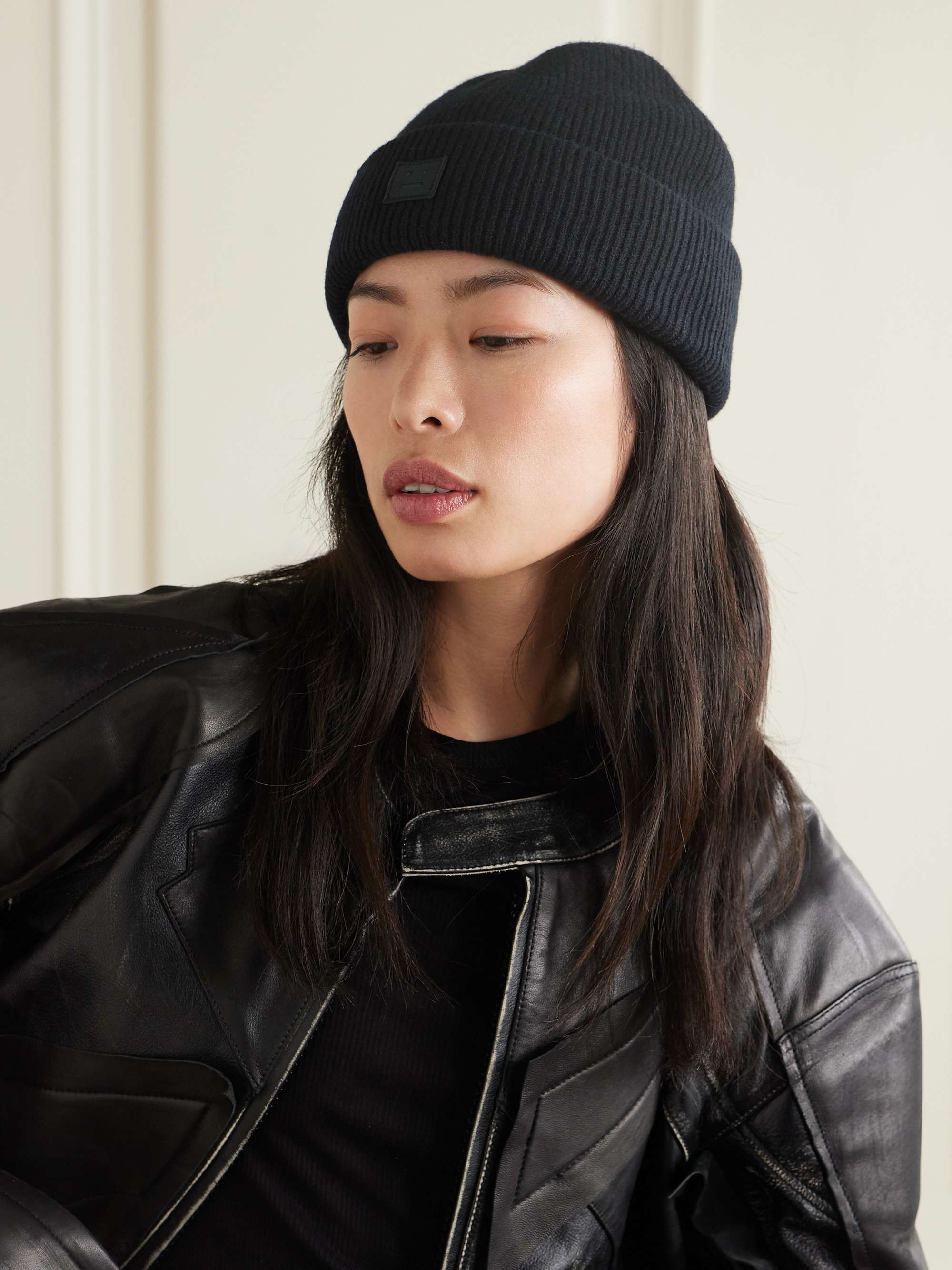 Appliquéd ribbed wool-blend beanie