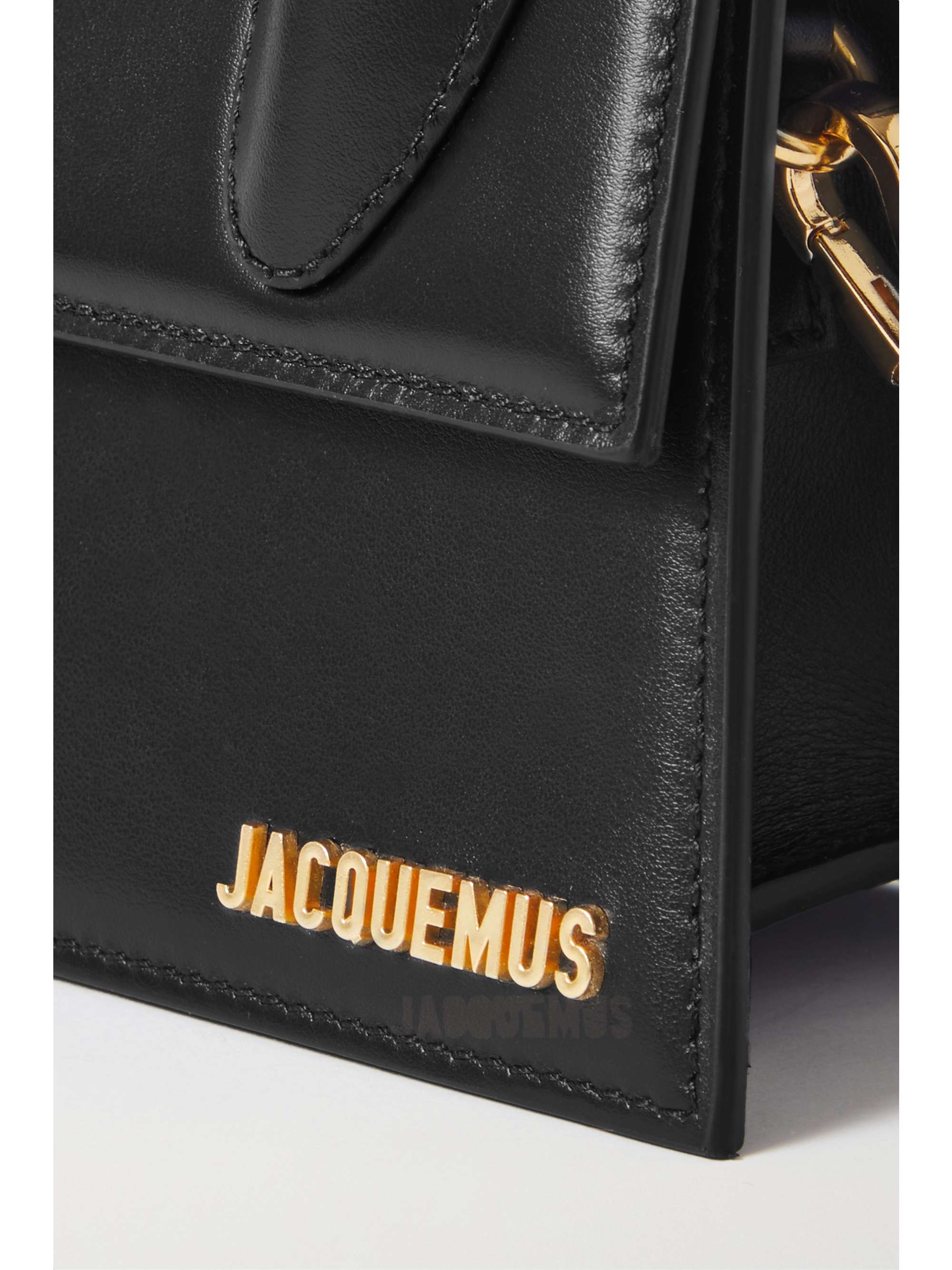 JACQUEMUS حقيبة توت Le Chiquito Moyen صغيرة جداً