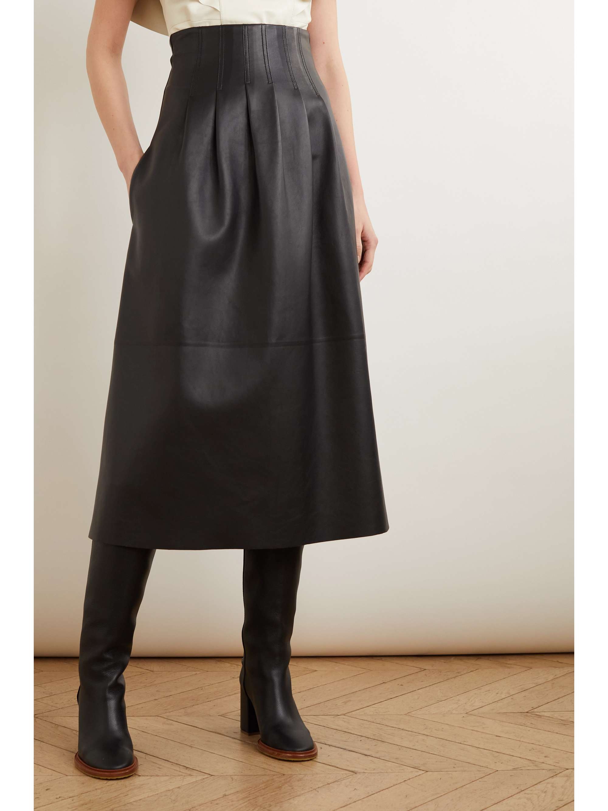 CHLOÉ Leather midi skirt